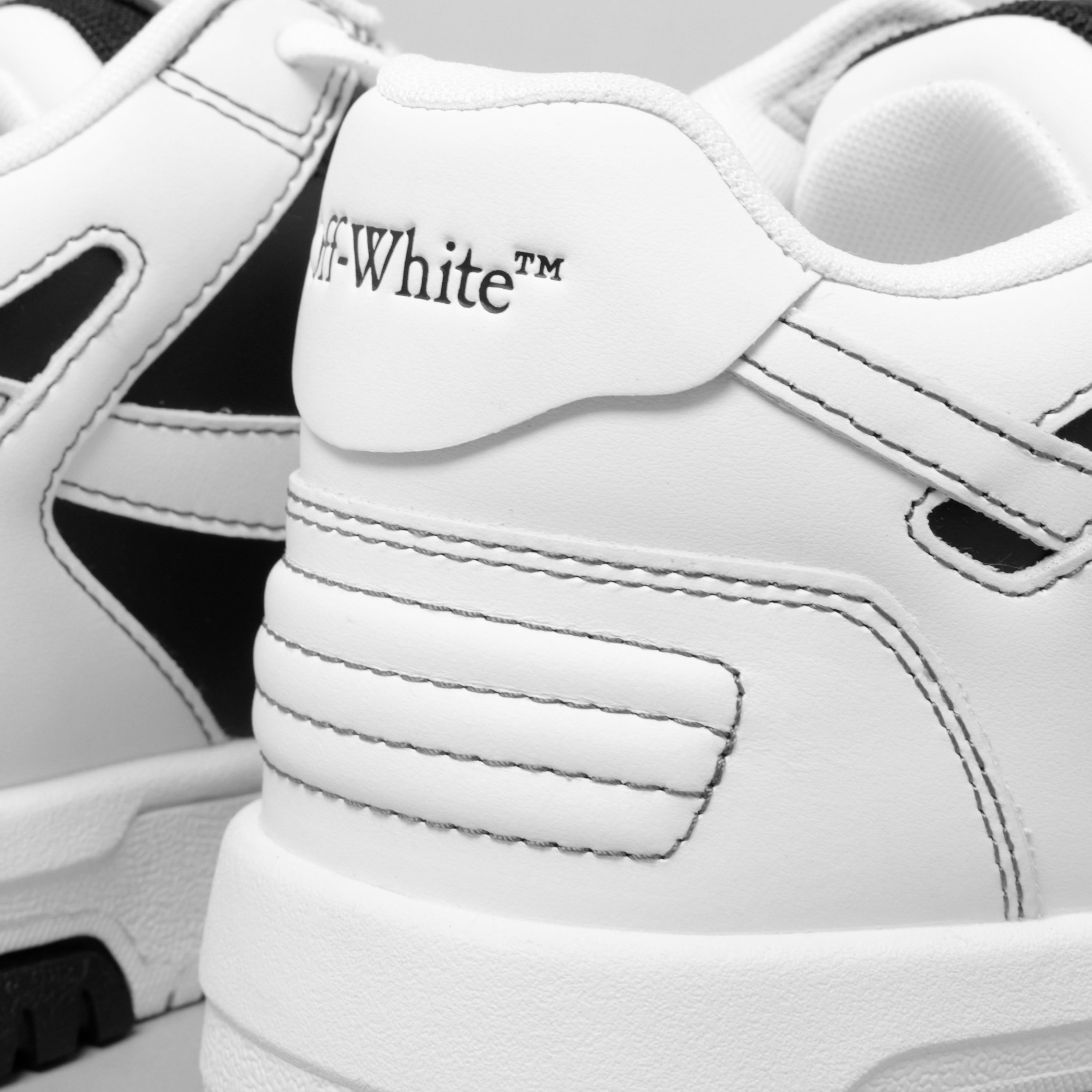 Sneakers Blanco Negro Off-White "OOO"