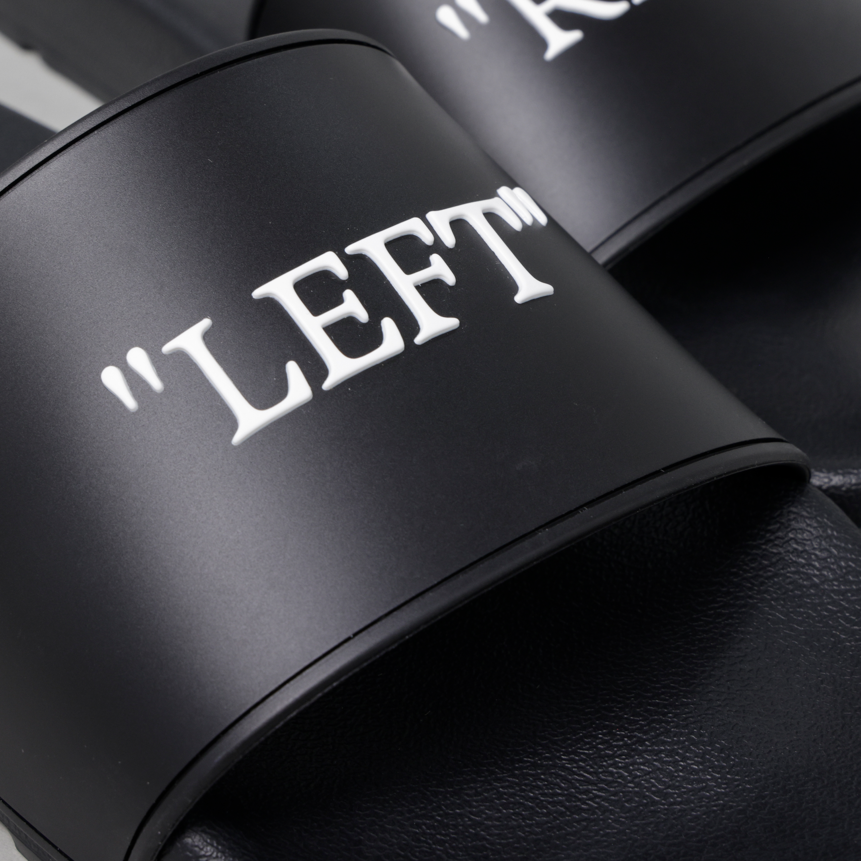 Sandalias Negras Off-White Quote