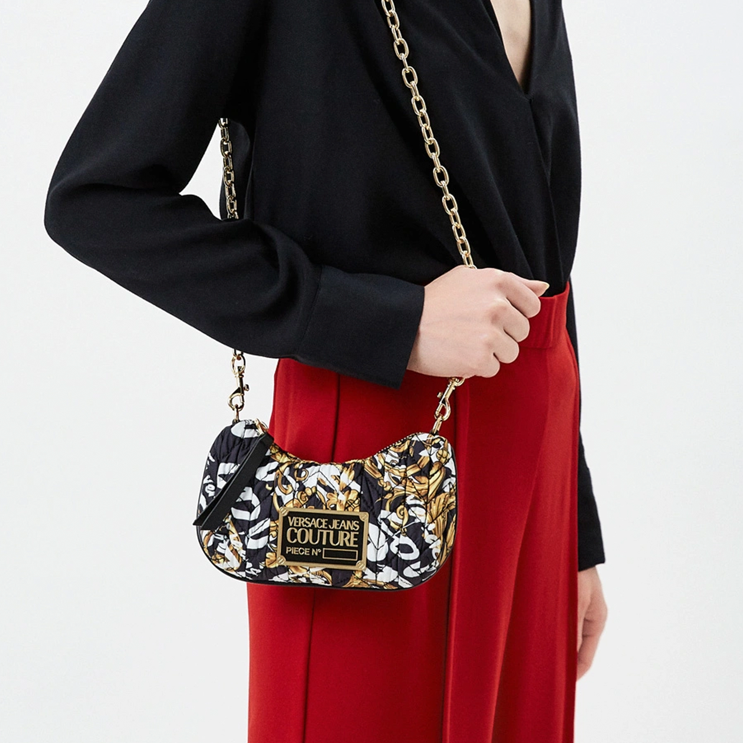 Cartera Negra Versace Jeans Couture Plaque