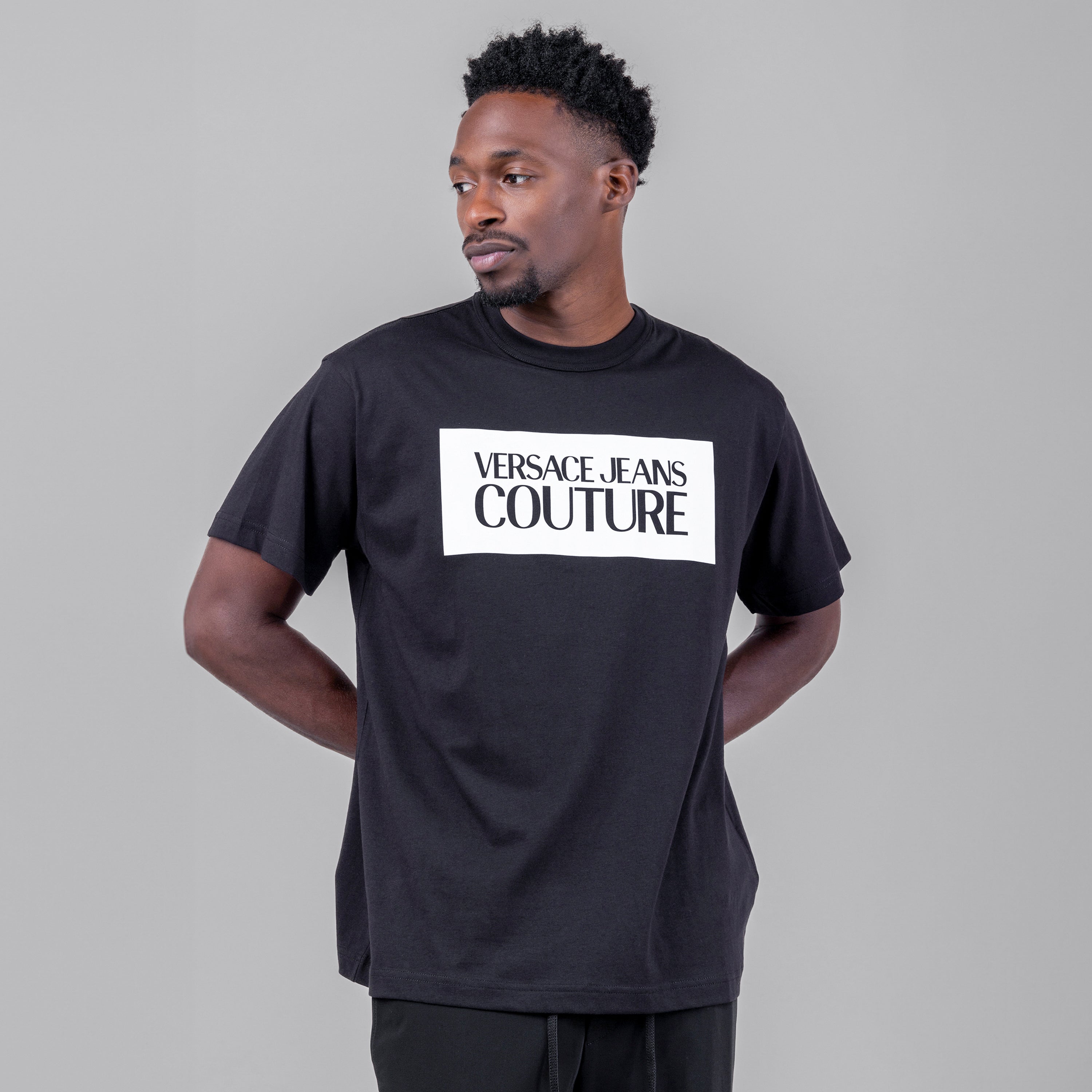 Camiseta Negra Versace Couture Patch Logo