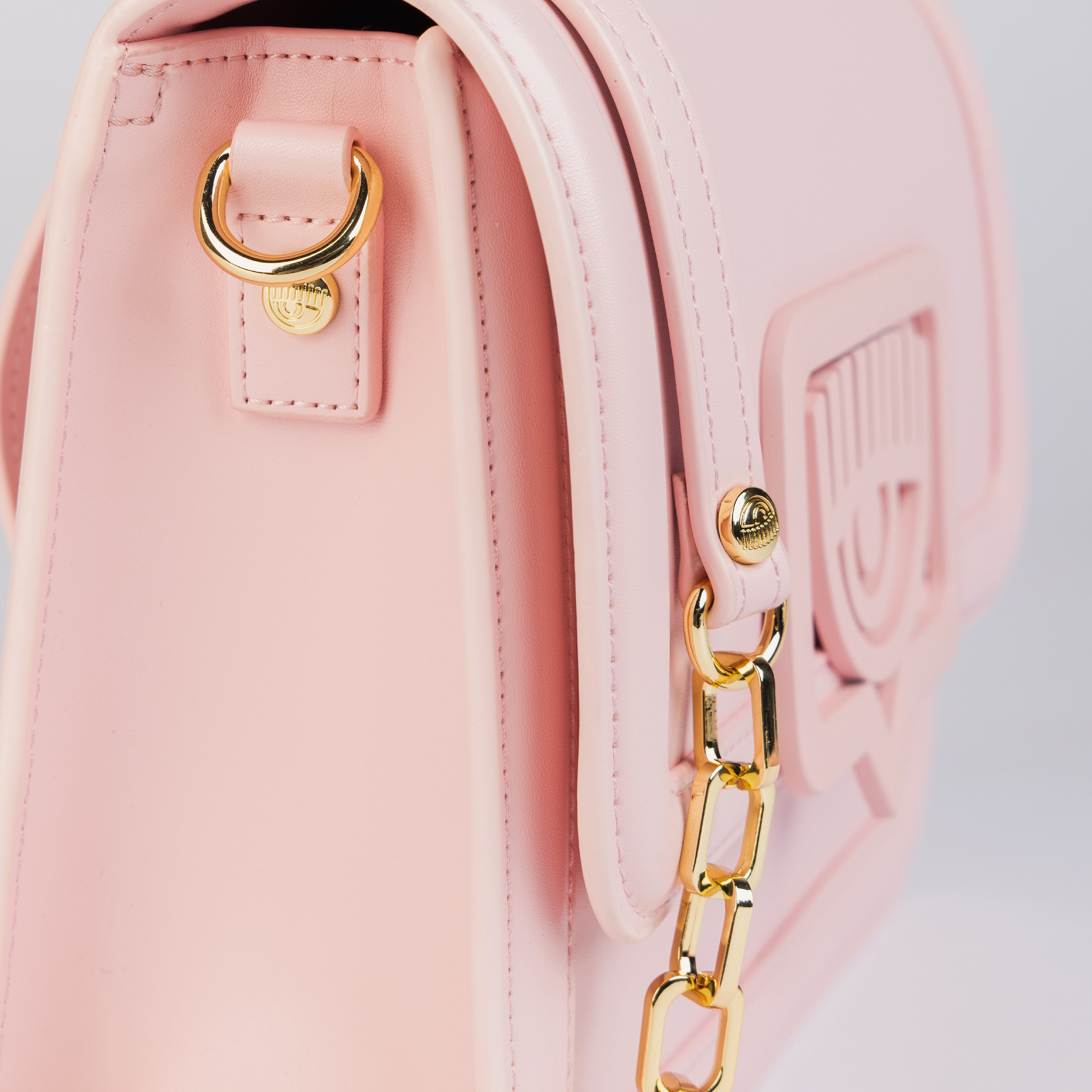 Cartera Rosada Chiara Ferragni Buckle Sketch 01