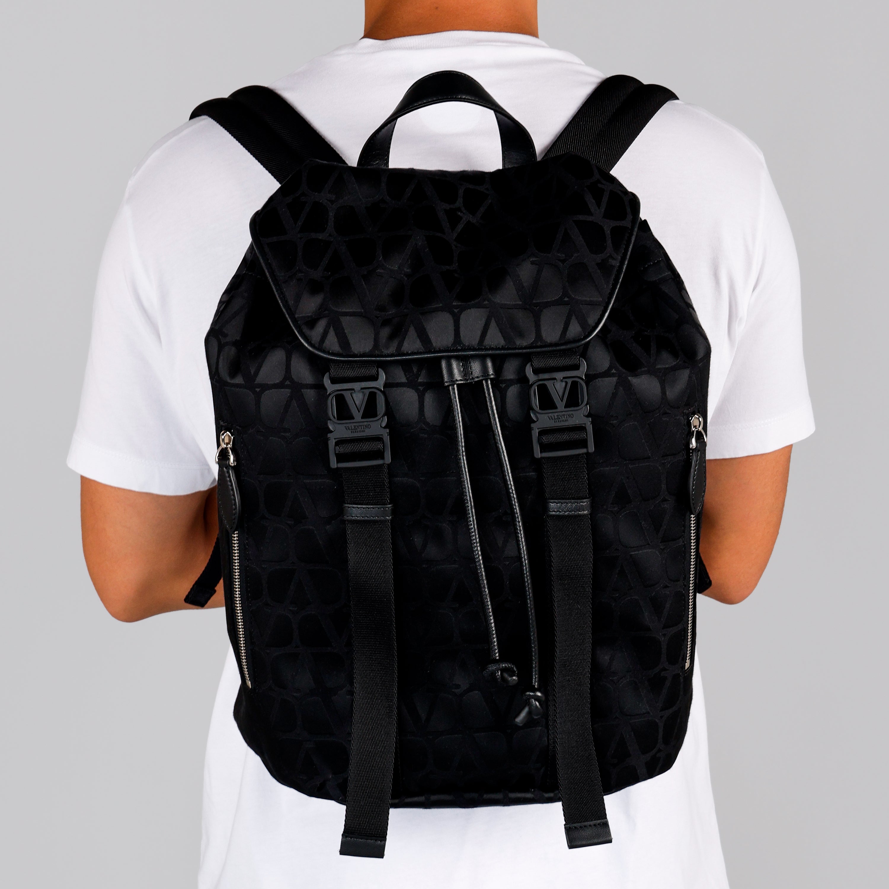 Mochila Negra Valentino Iconographe