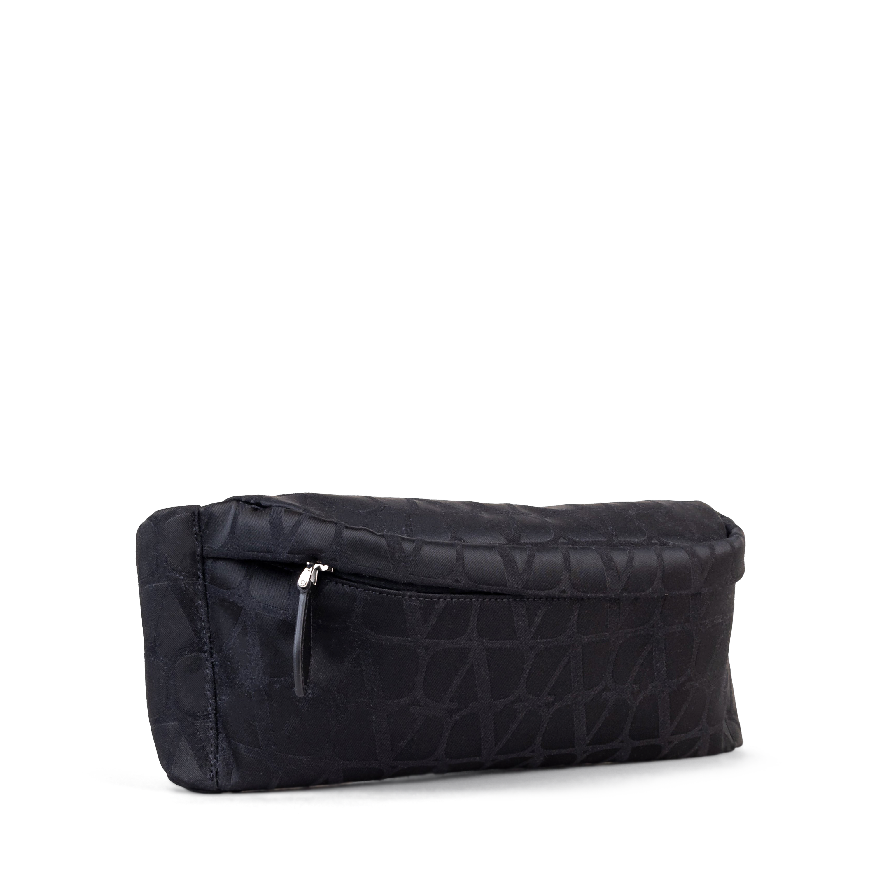 Riñonera Negra Valentino Vlogo Monogram Iconographe