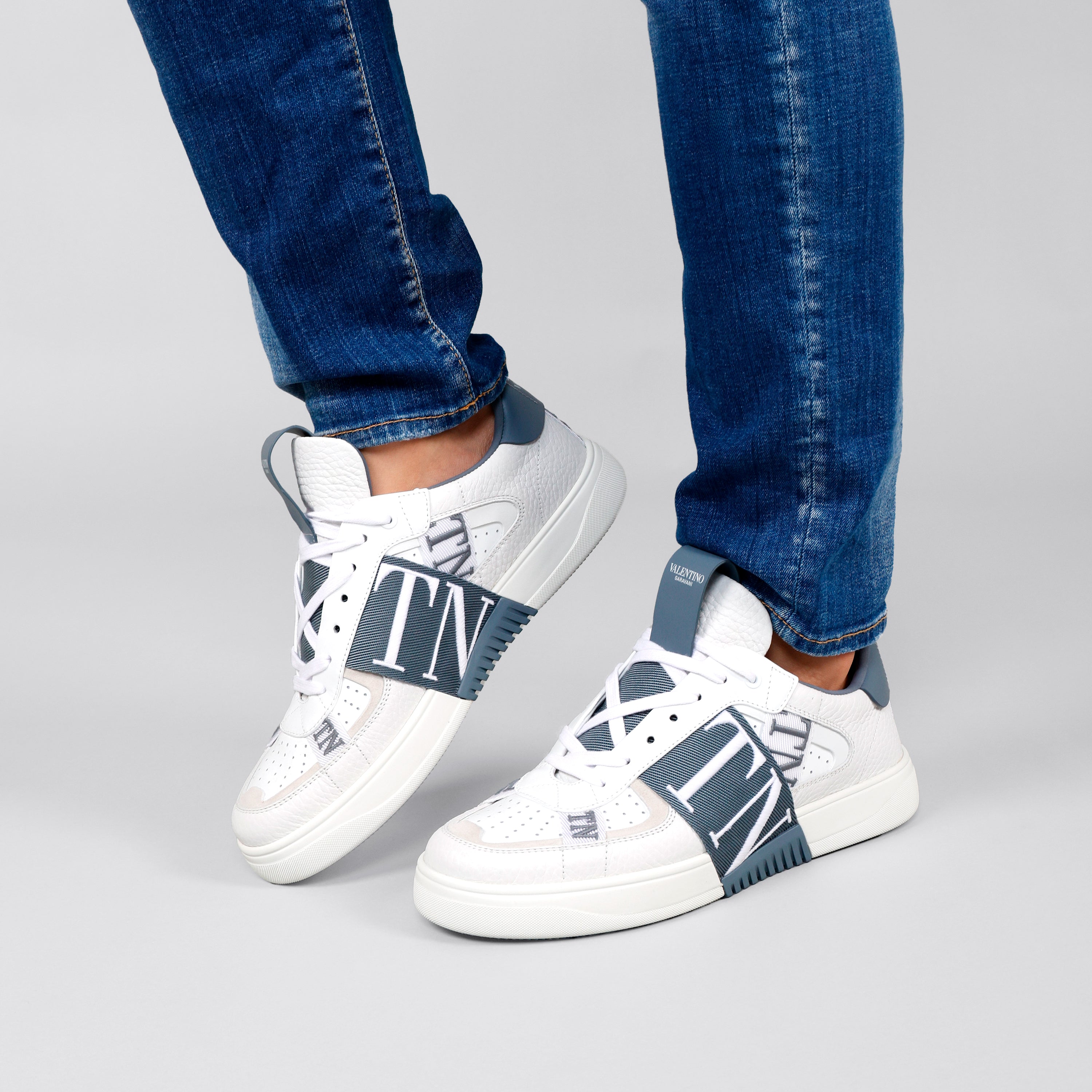 Sneakers Blancos Azul Valentino Blue Vl7N