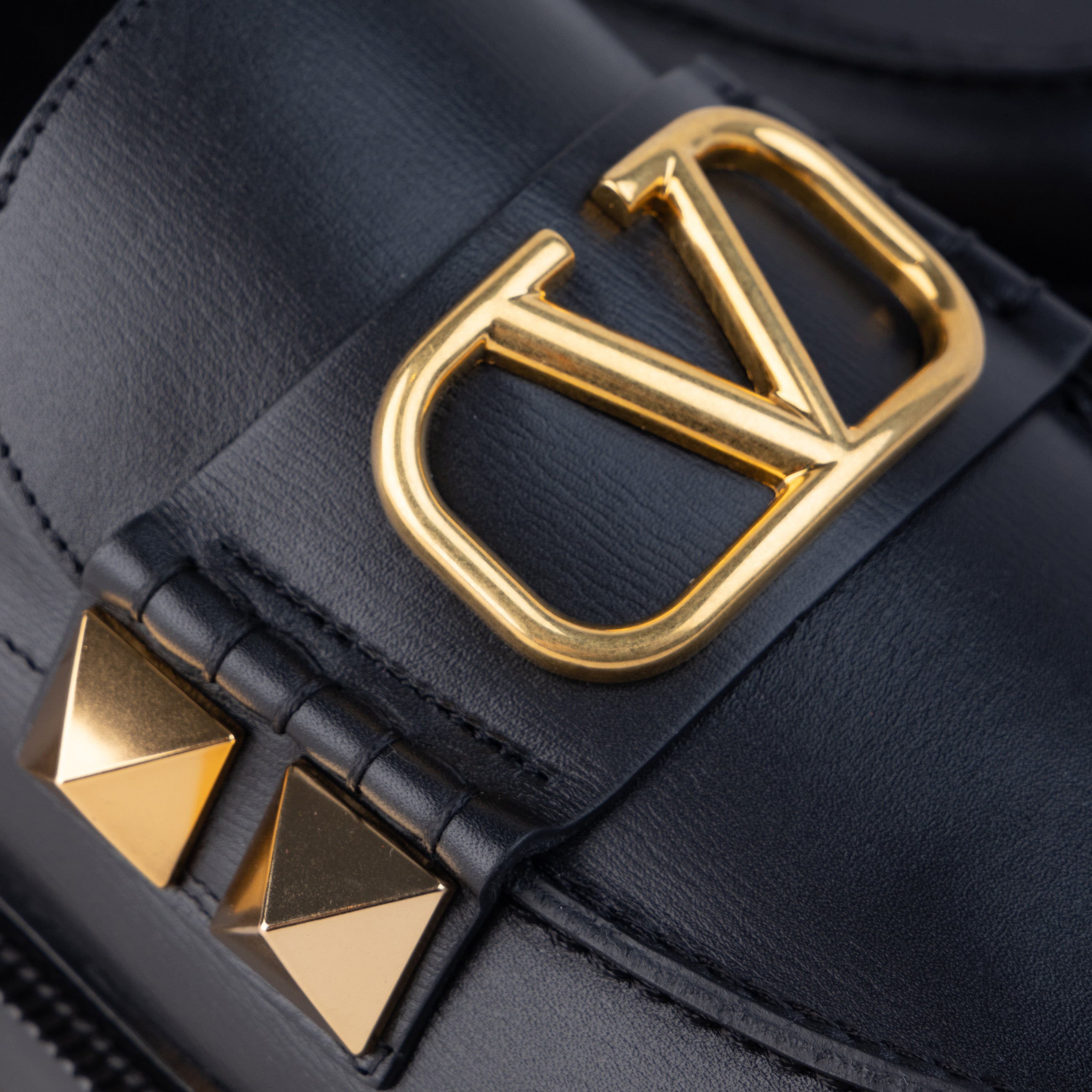 Mocasines Negro Valentino Gold Vlogo