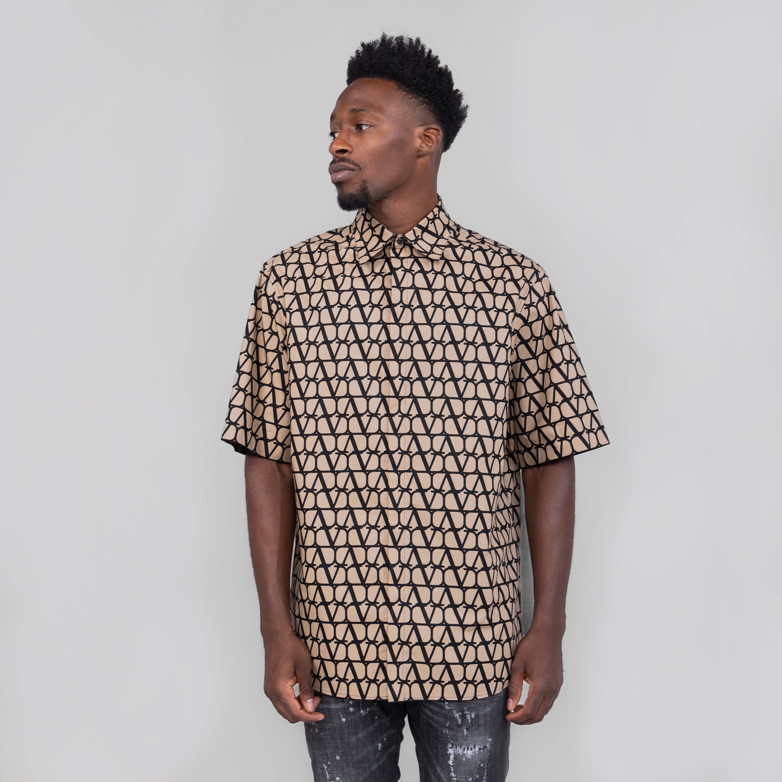 Camisa Beige Negro Valentino Vlogo Monogram