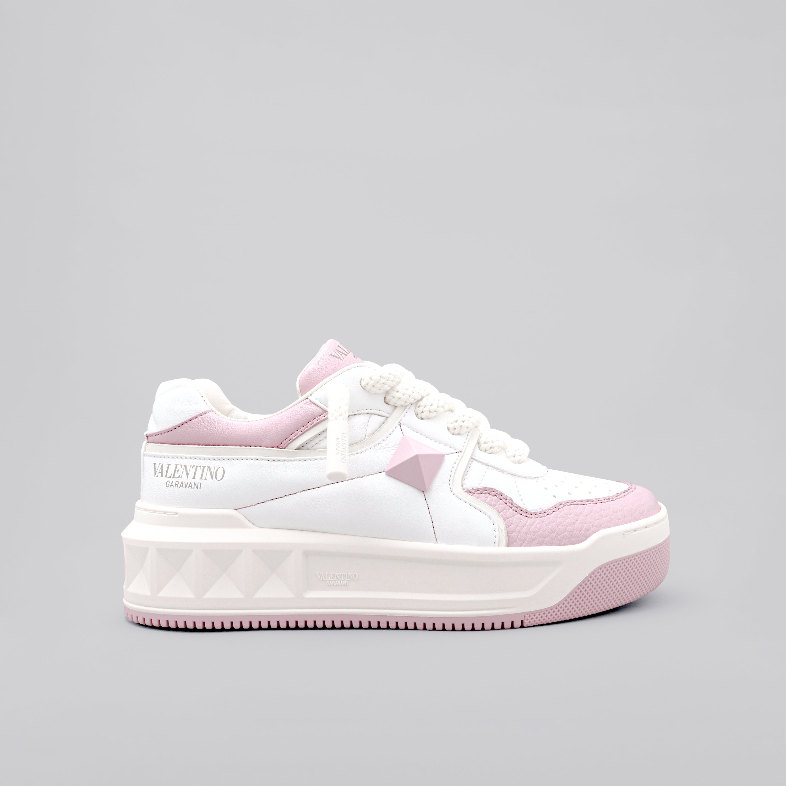 Sneakers Blancos Rosado Valentino Roman Stud
