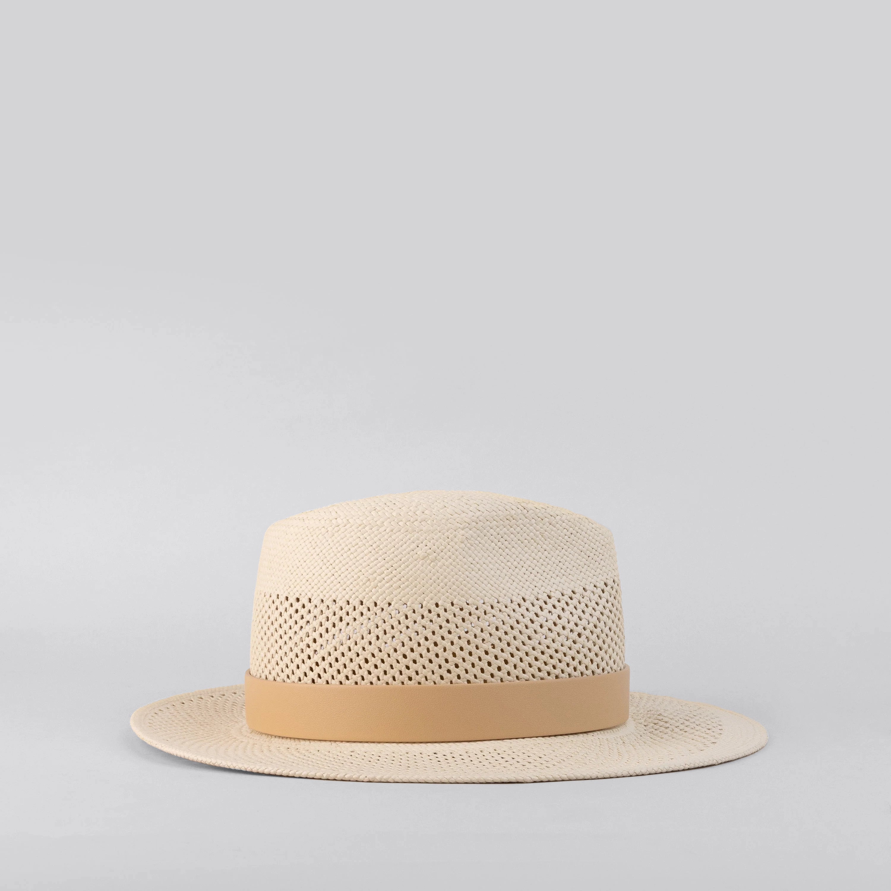 Gorro Blanco Valentino Vlogo