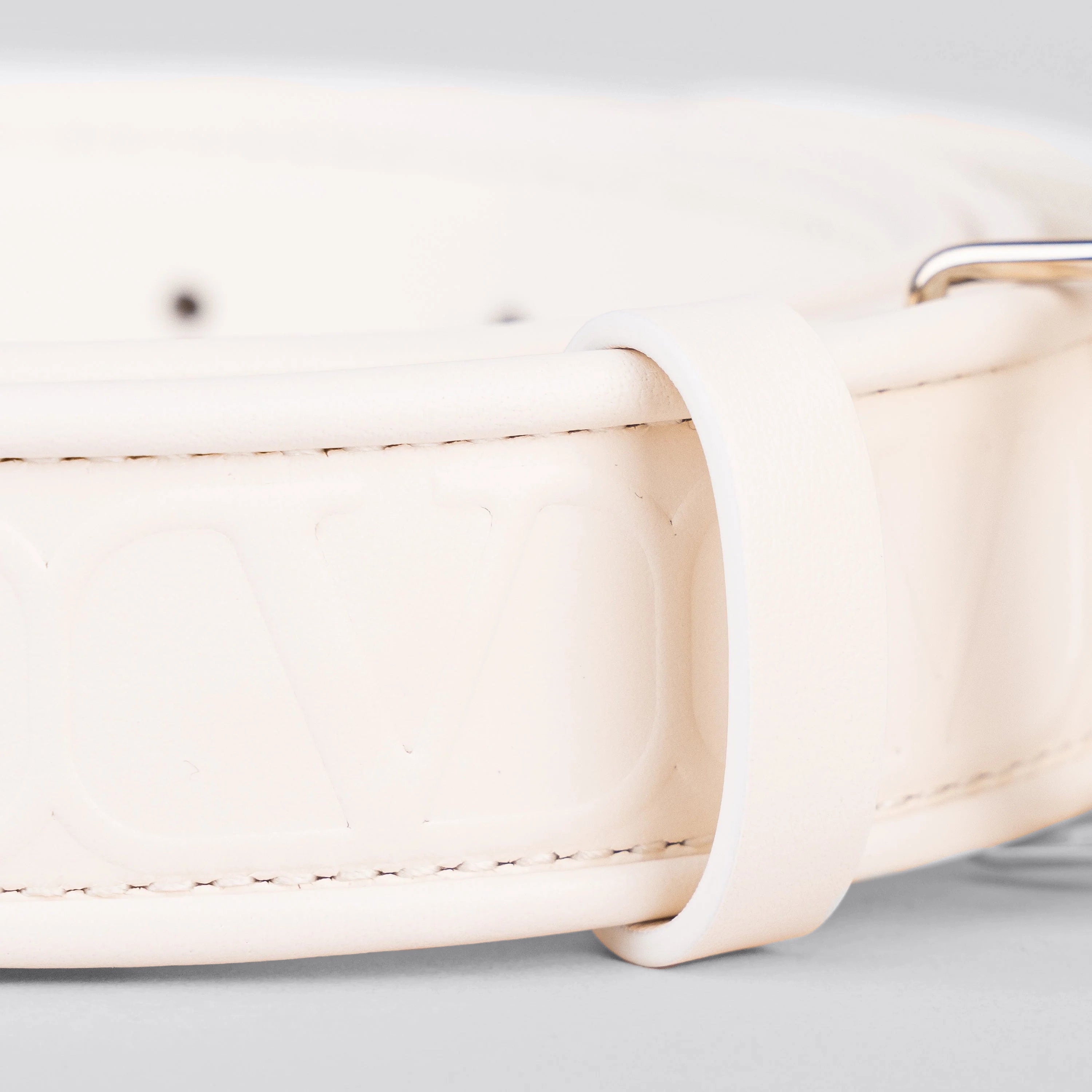 Cinturón Blanco Valentino Vlogo