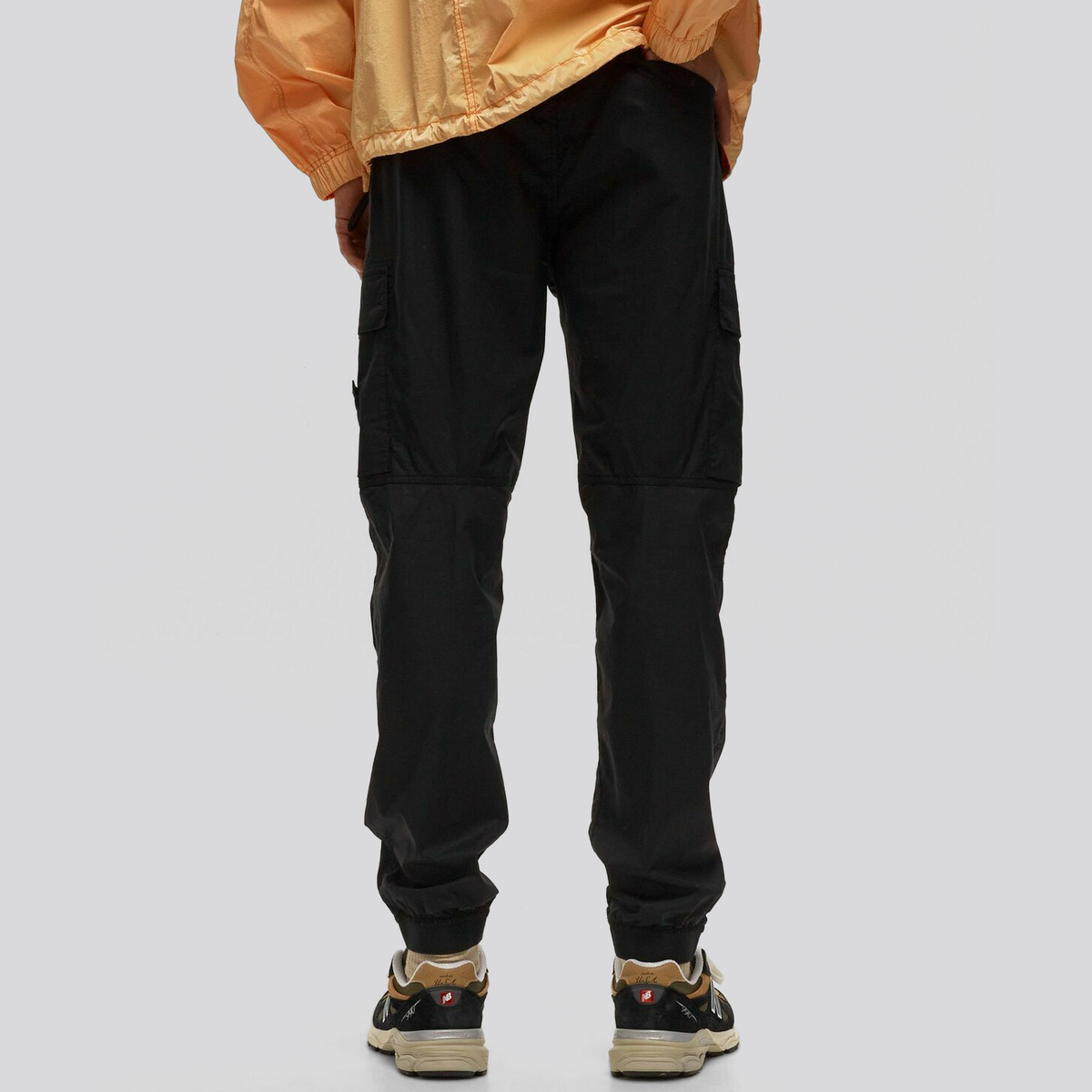 Pantalón Negro Stone Island Logo Patch Paracadute