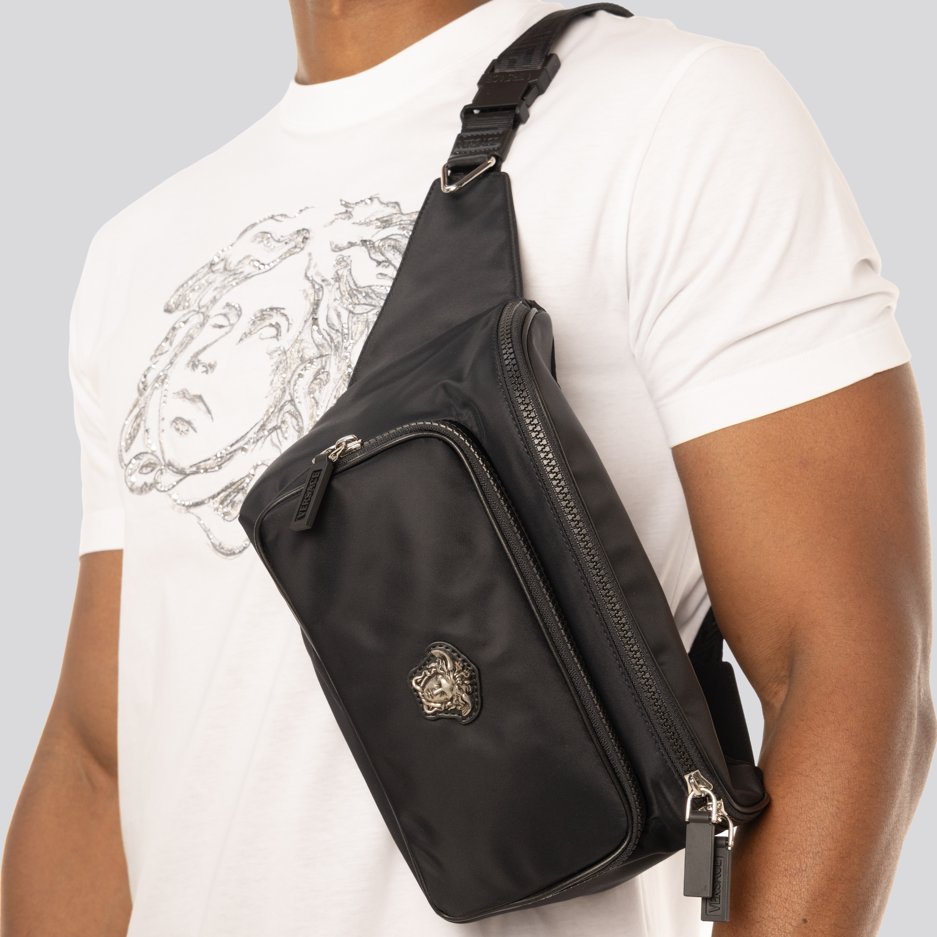 Canguro Negro Versace Medusa