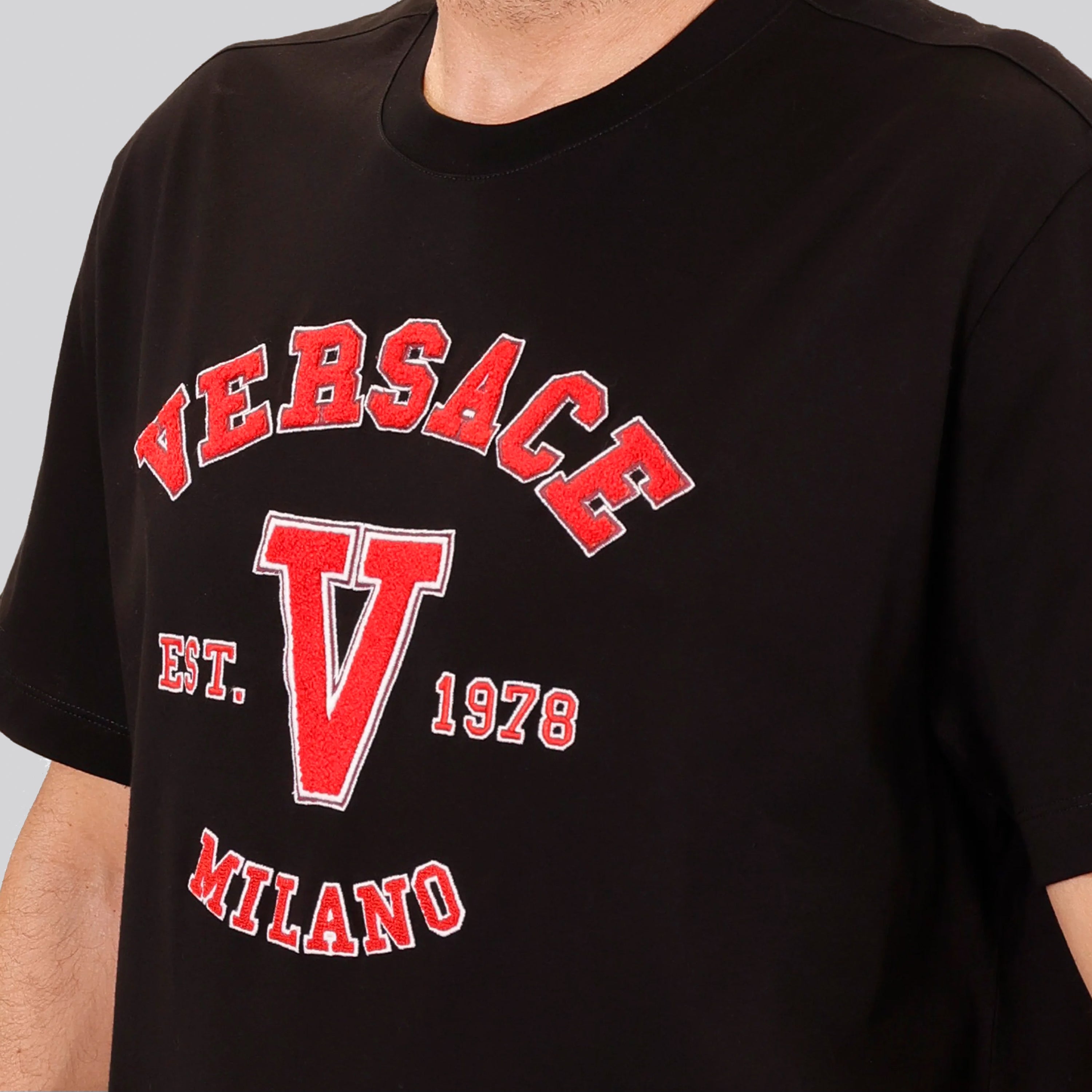 Camiseta Negra Versace Est 1978