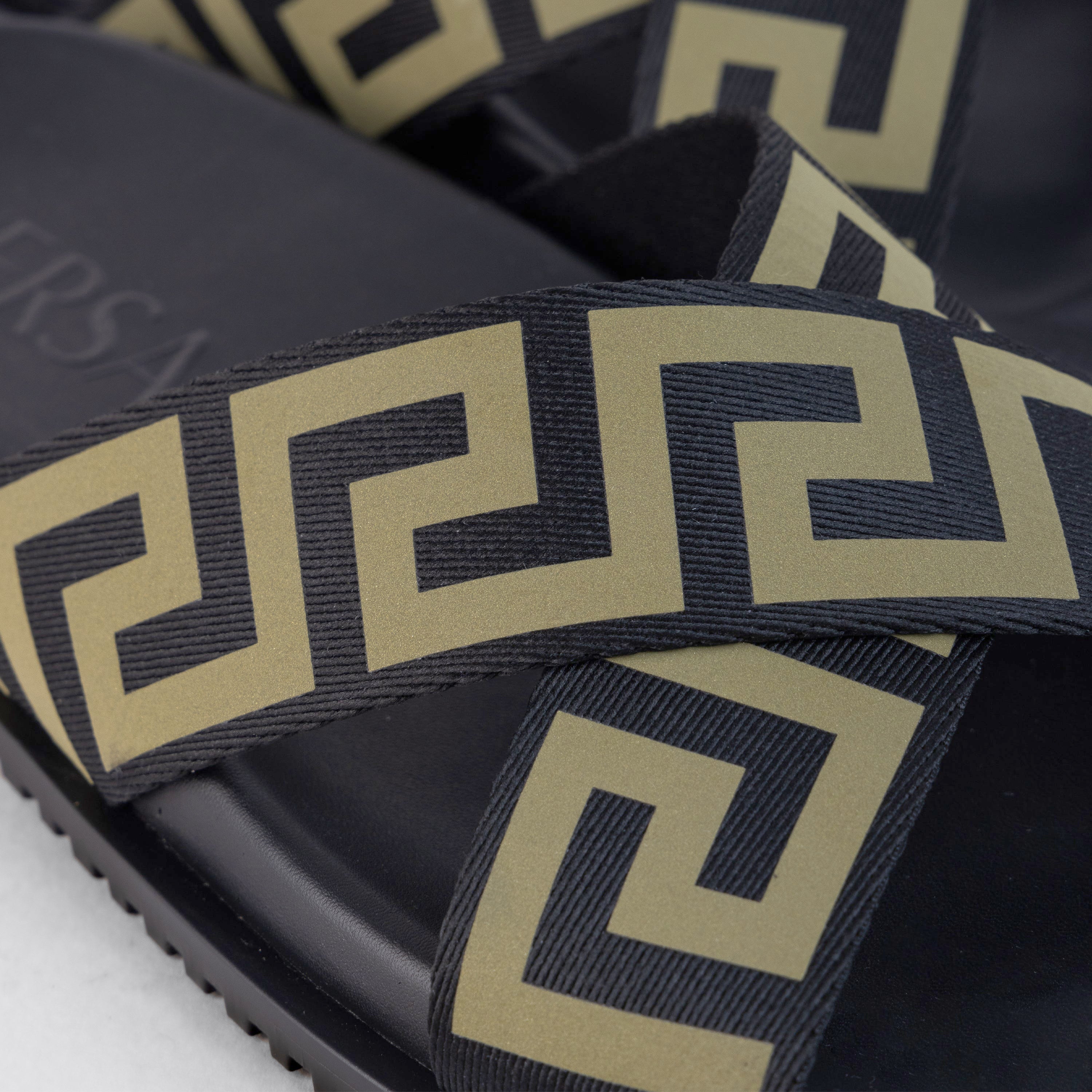 Sandalias Negras Beige Versace Greca-Pattern