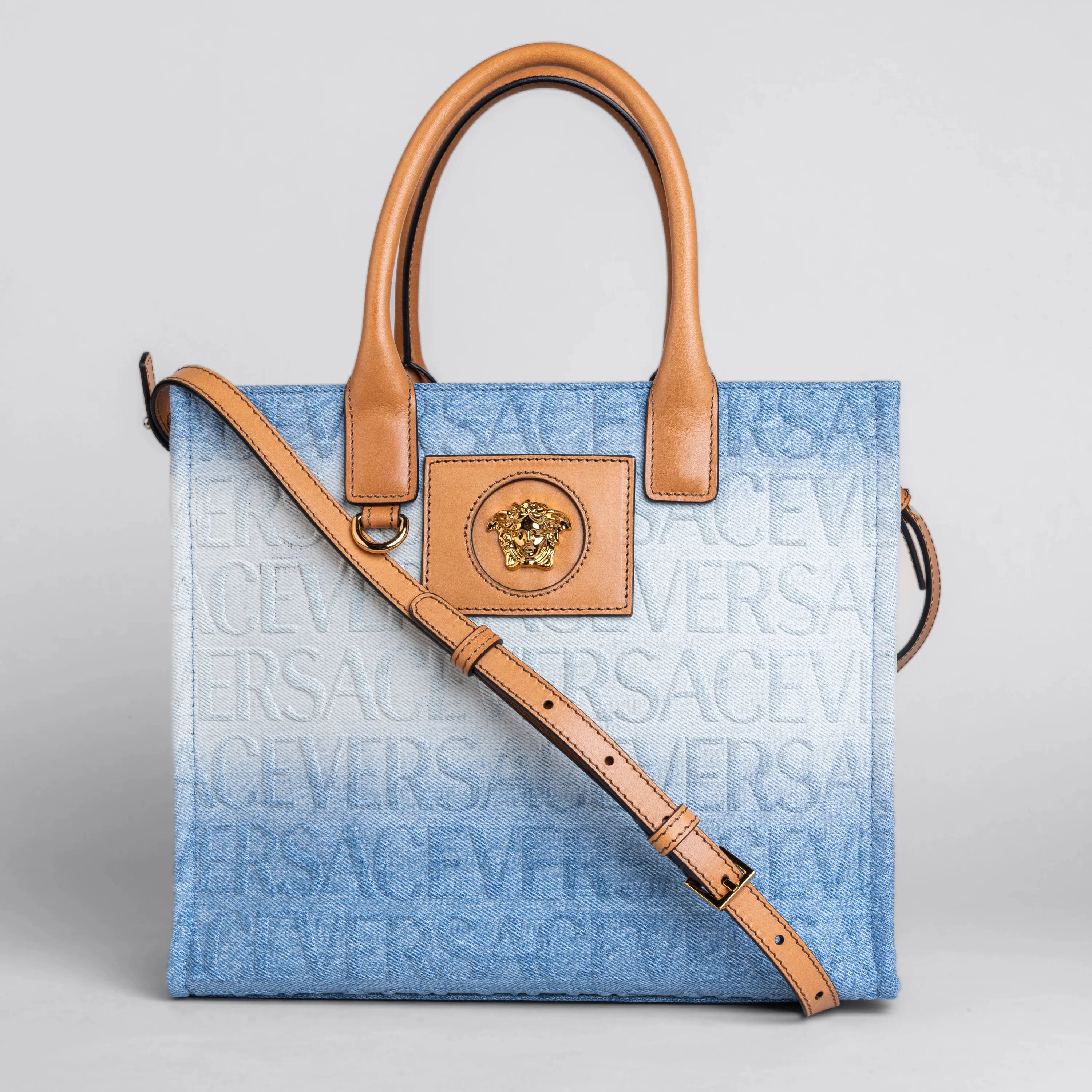 Cartera Azul Versace Mediano Monogram La Medusa Tote
