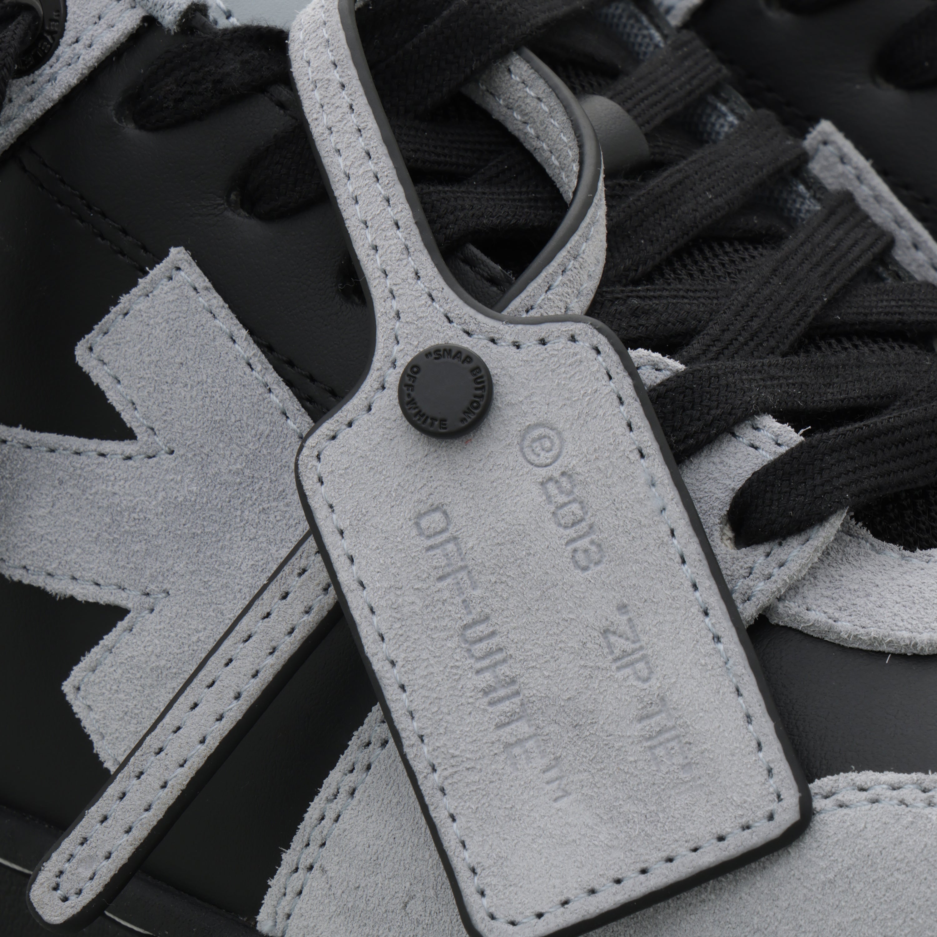 Sneakers Grices Off-White "OOO"