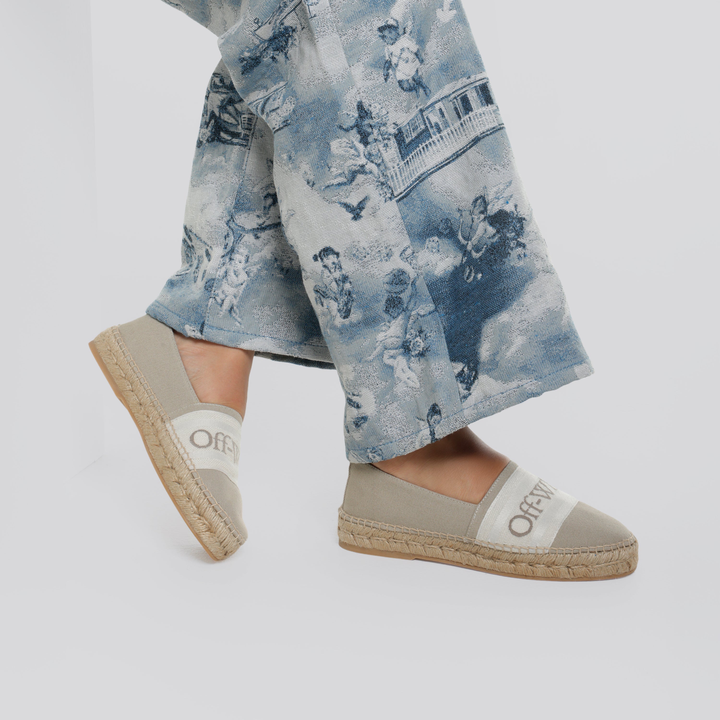 Espadrille Beige Off-White Bookish
