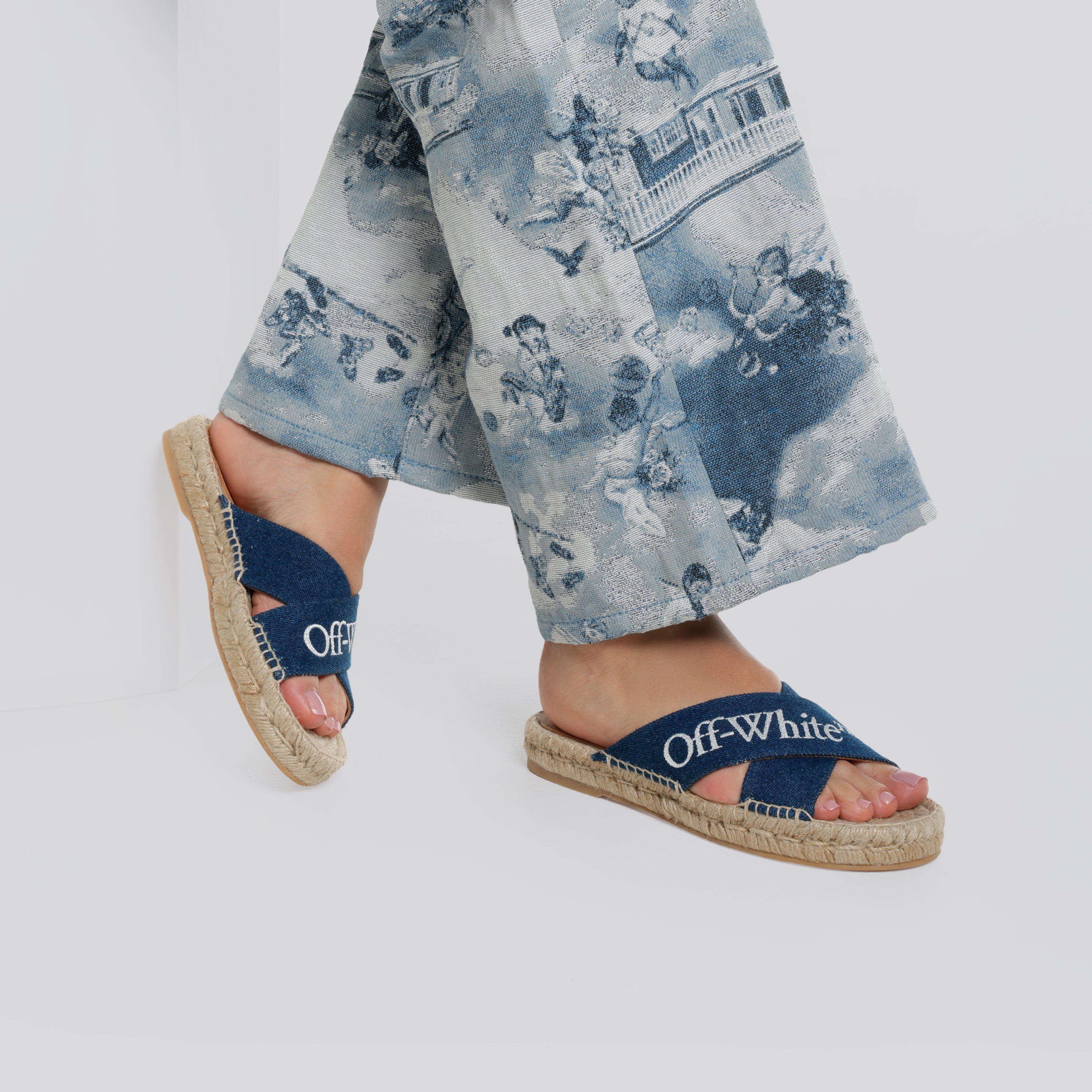 Sandalias Azules Off White Bookish