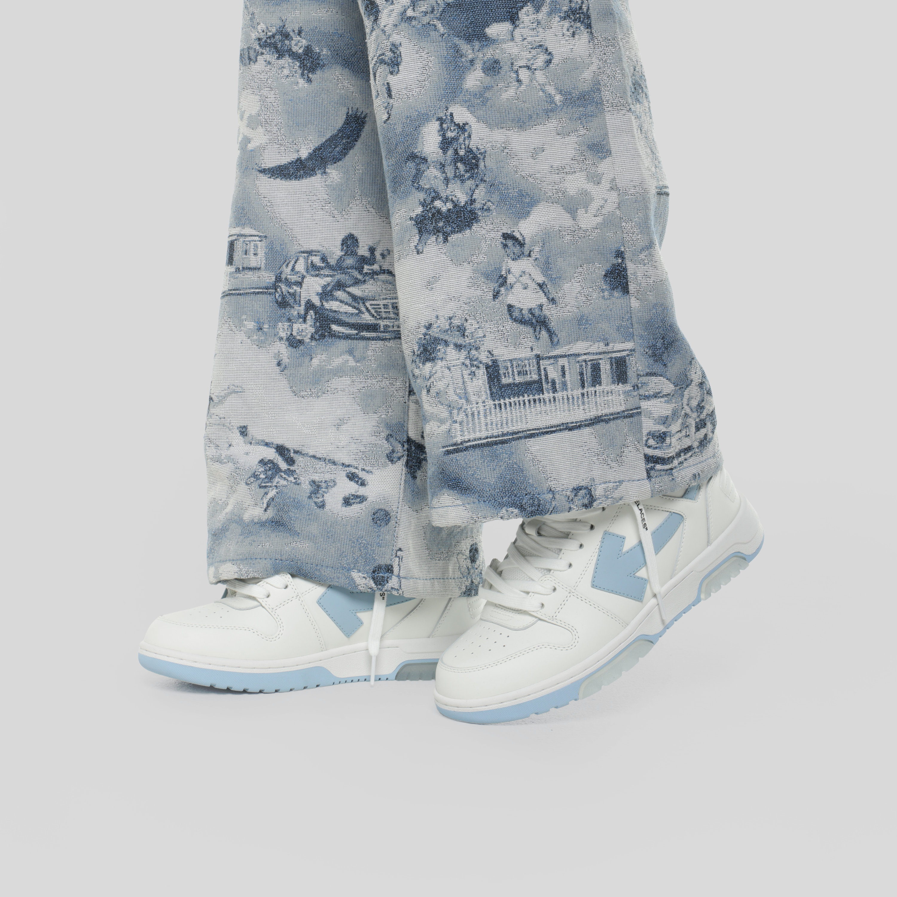 Sneakers Blancos Off-White Celeste "OOO"
