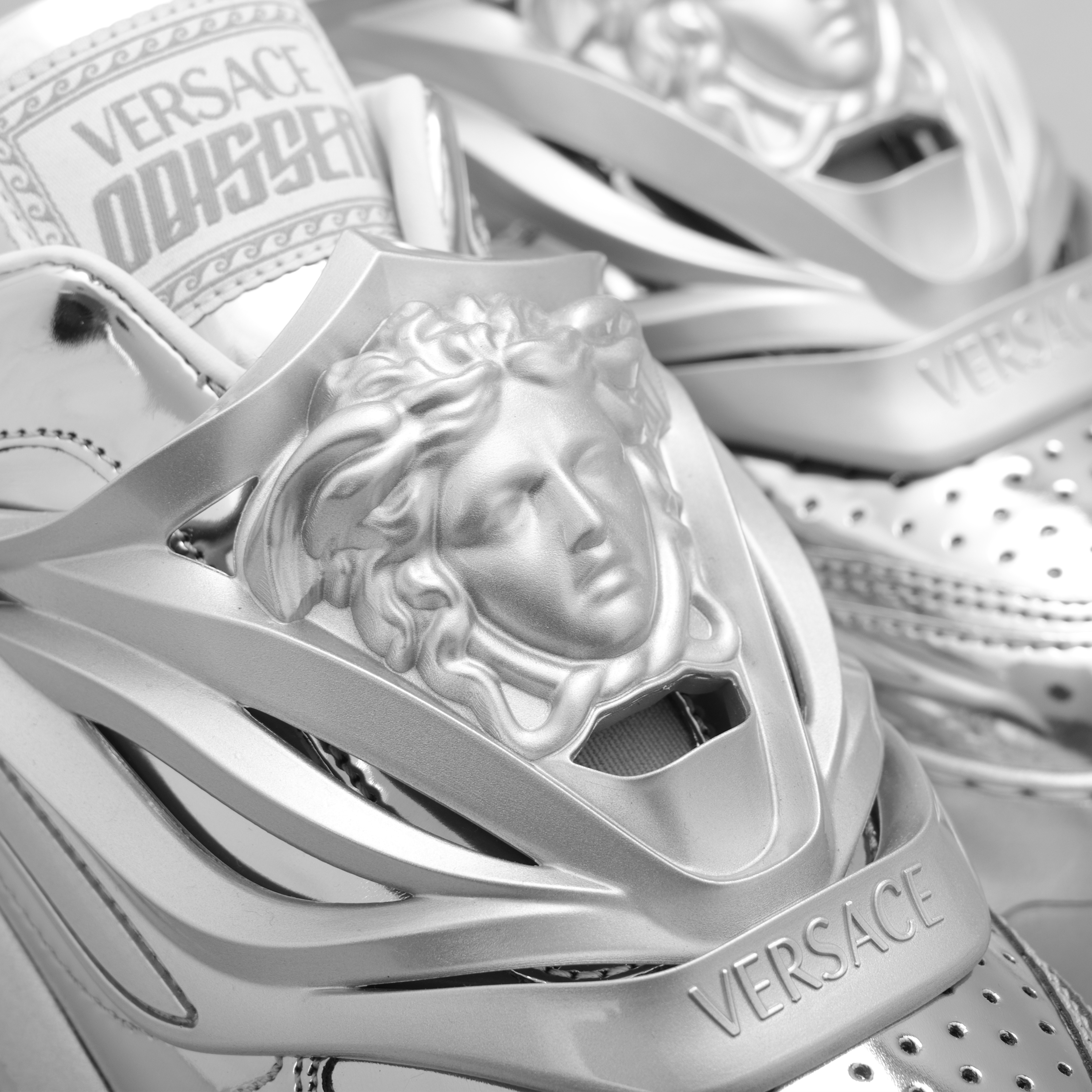 Sneakers Plateado Versace Odissea