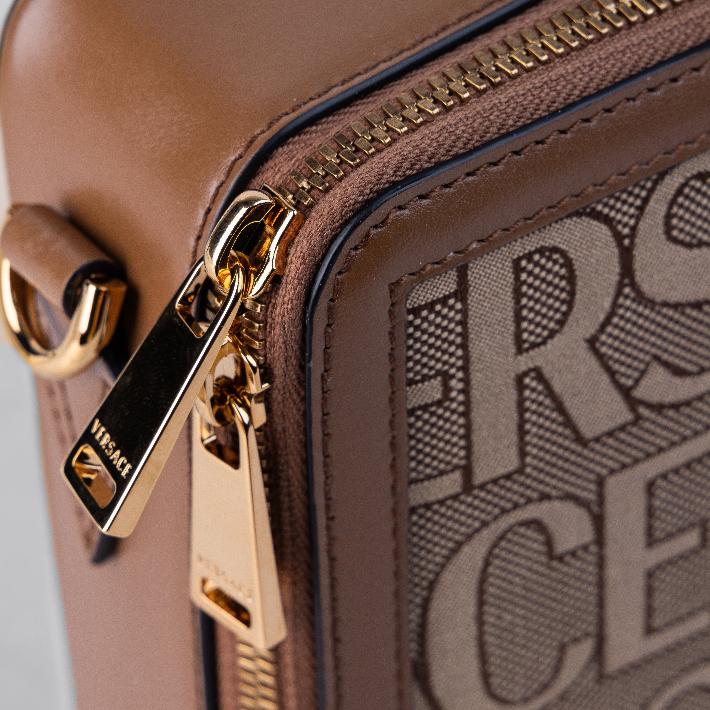 Bolso Beige Versace Allover Monogram