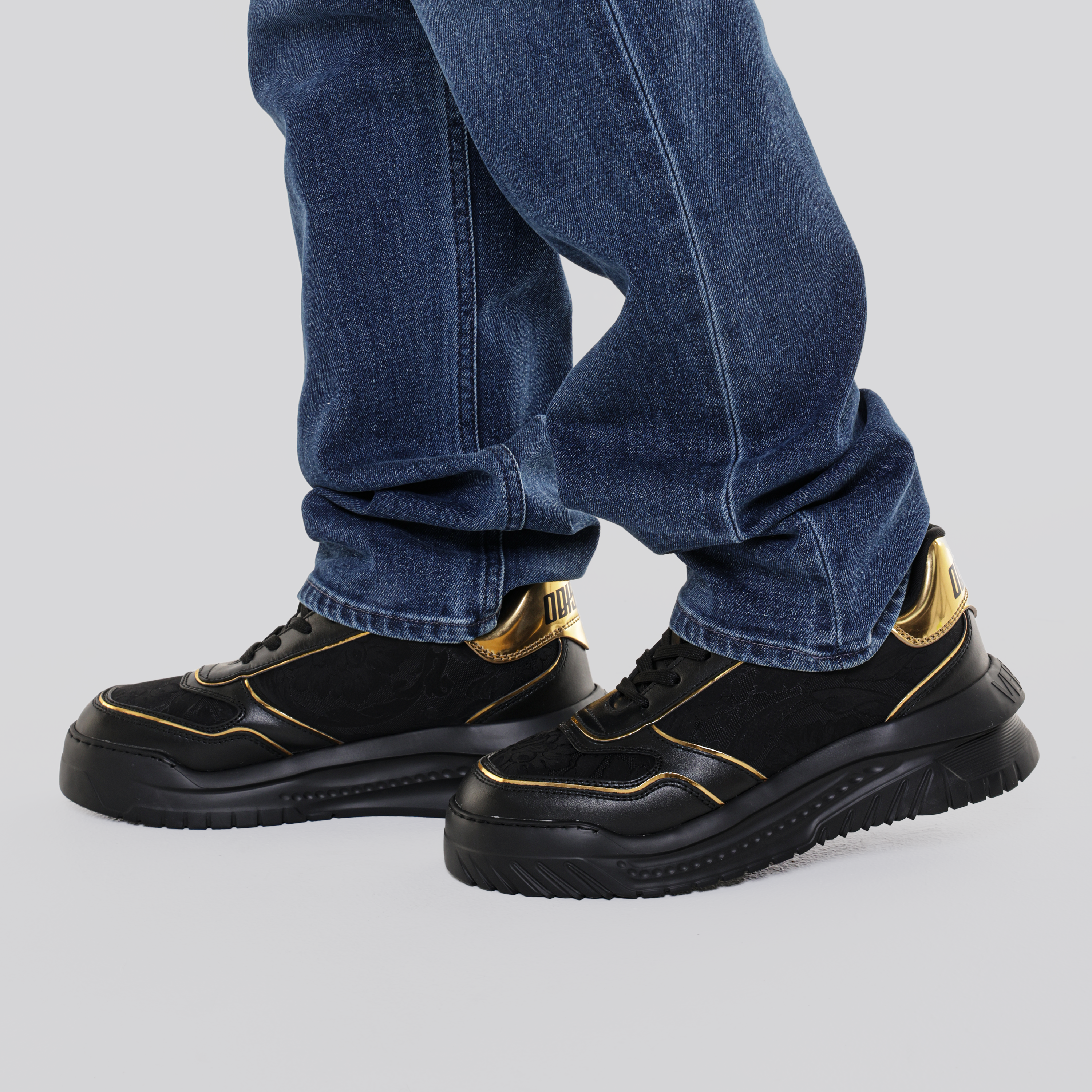 Sneakers Negros Versace Odessea