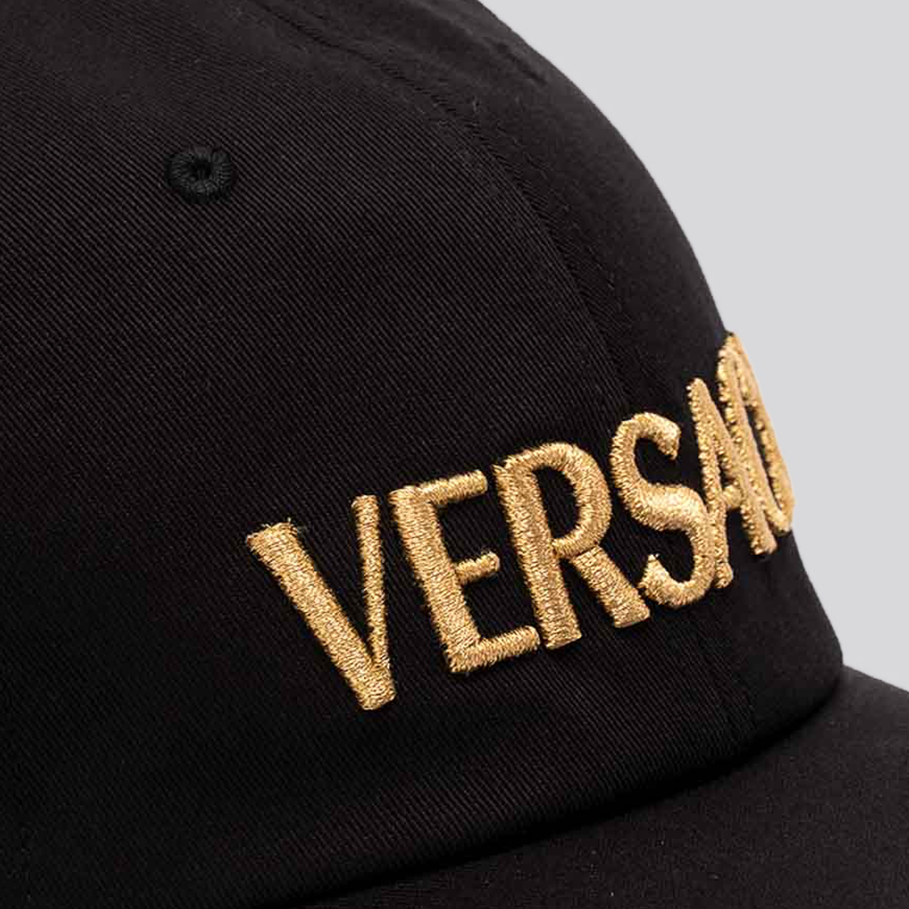 Gorra Negra Versace Gold Logo