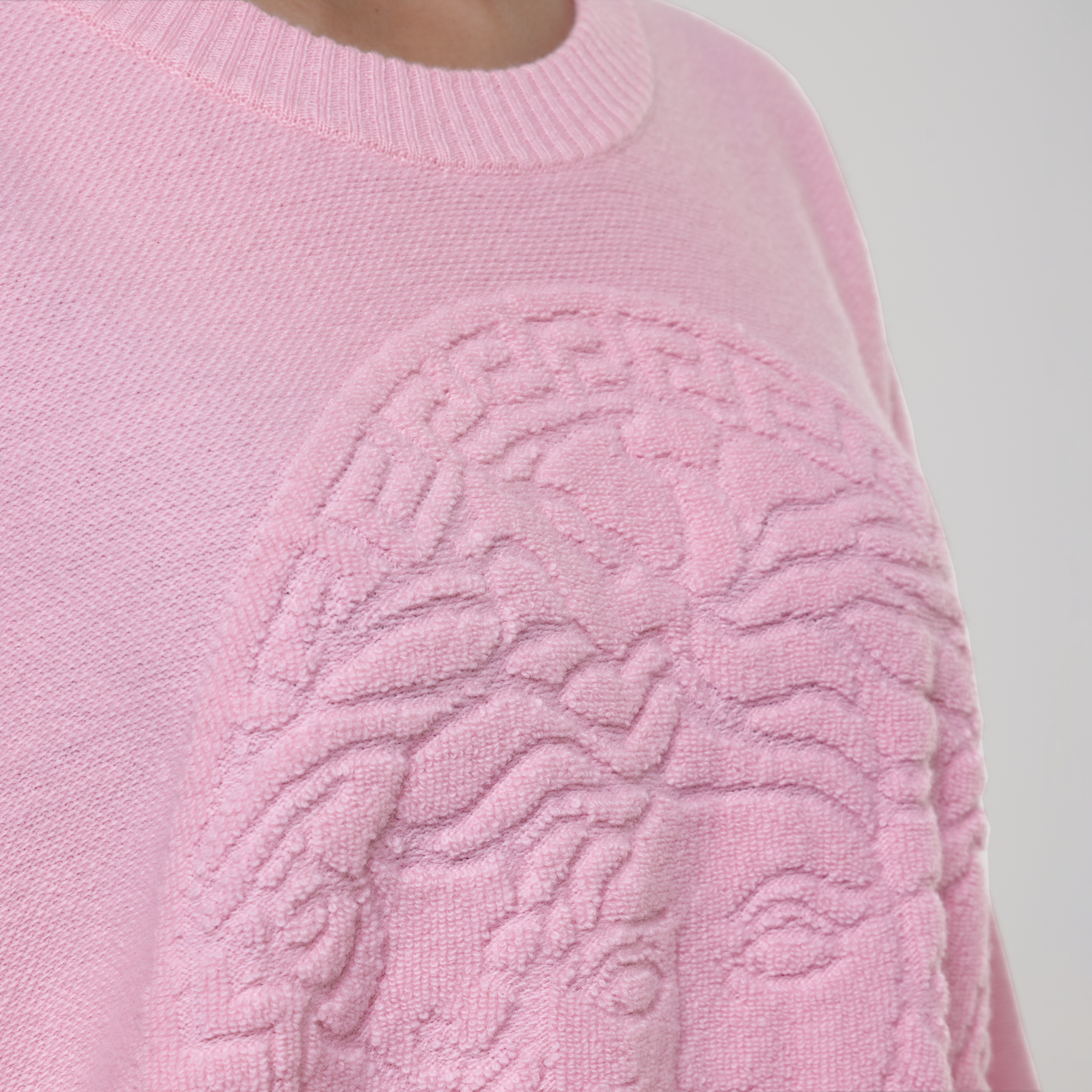 Buzo Rosado Versace Embroidered