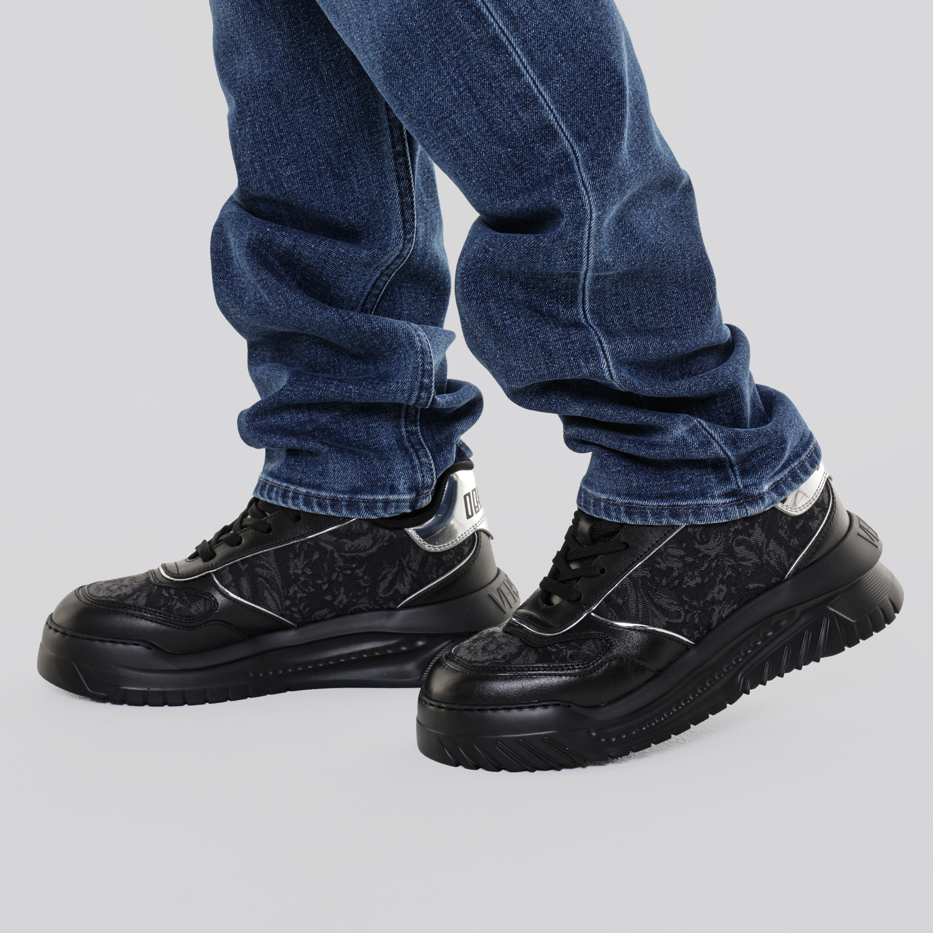 Sneakers Negros Versace Silver Odissea