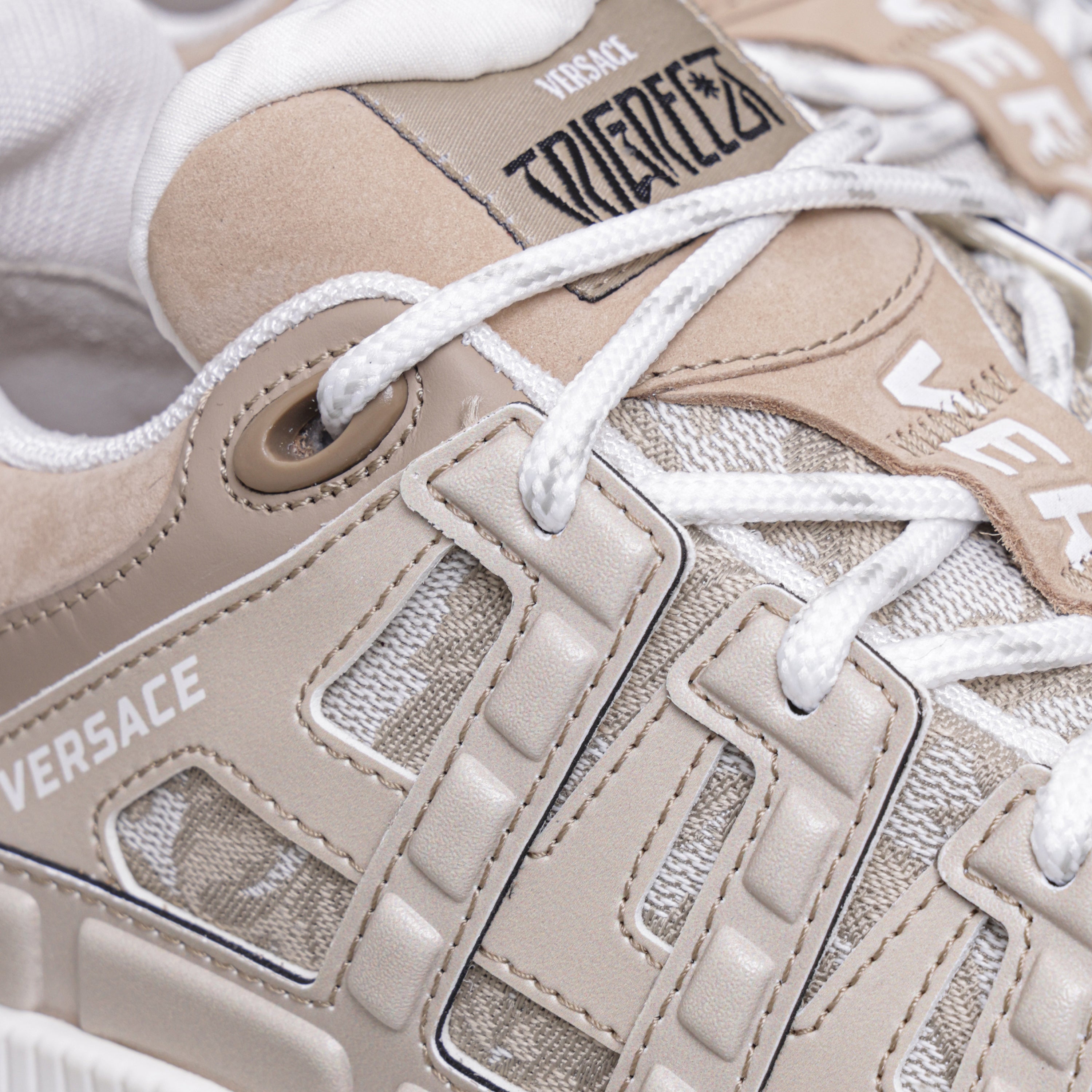 Sneakers Beige Versace Trigreca