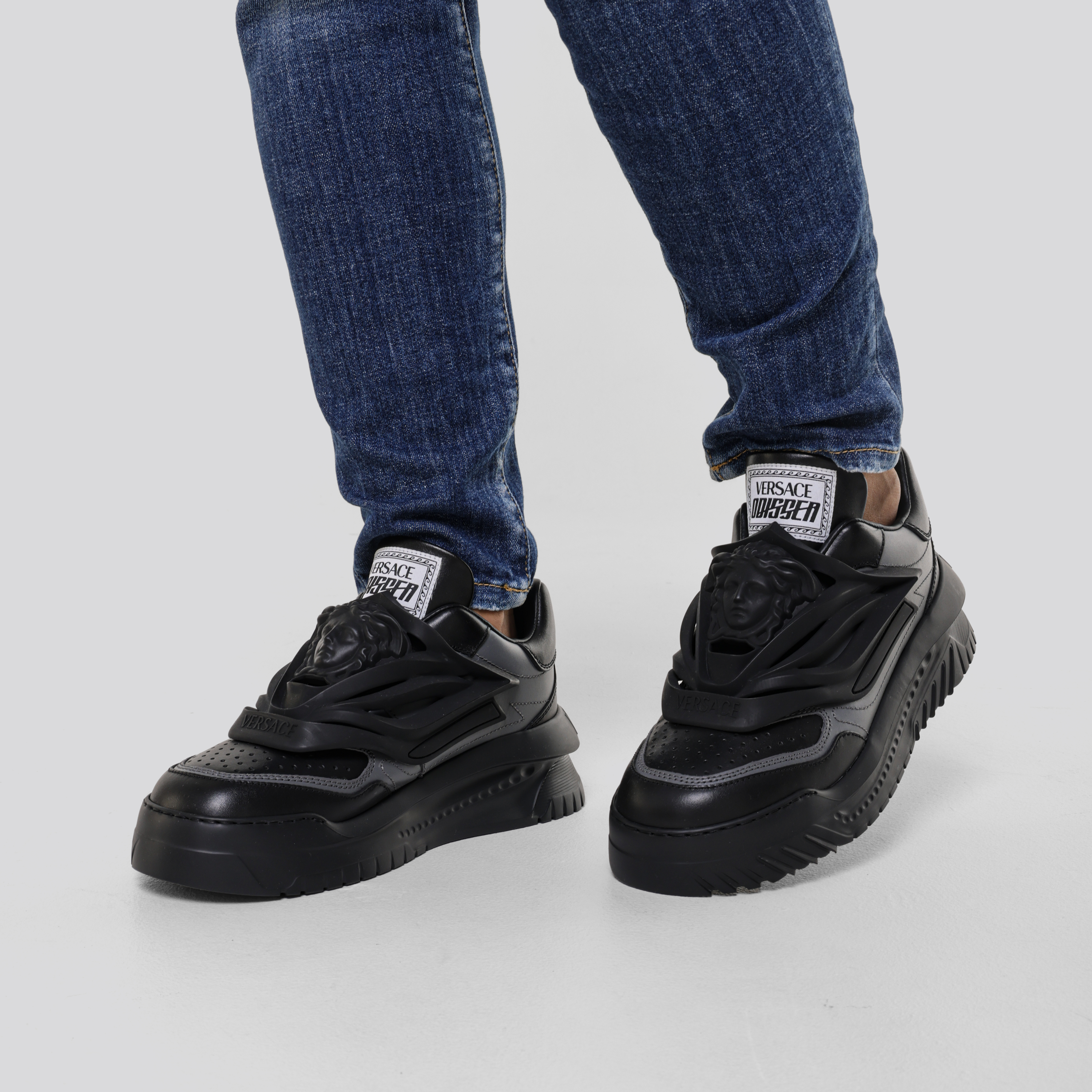 Sneakers Negros Versace Odissea