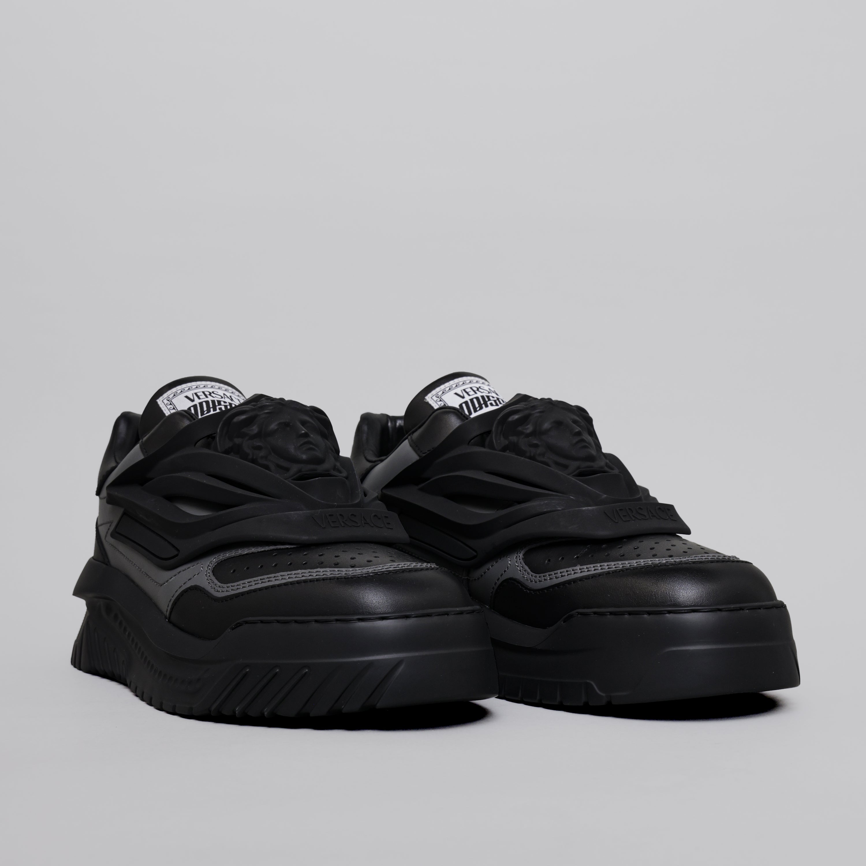 Sneakers Negros Versace Odissea