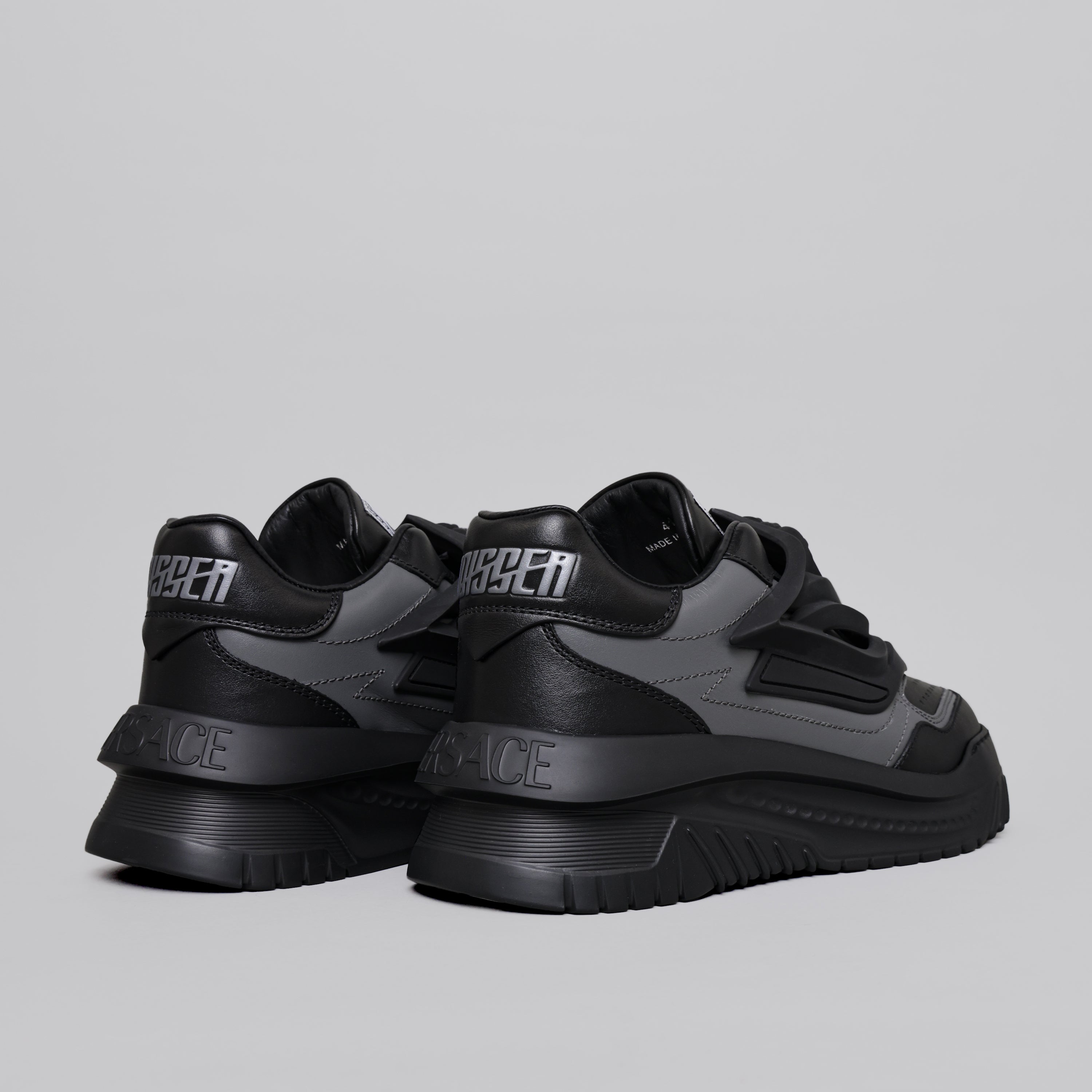 Sneakers Negros Versace Odissea