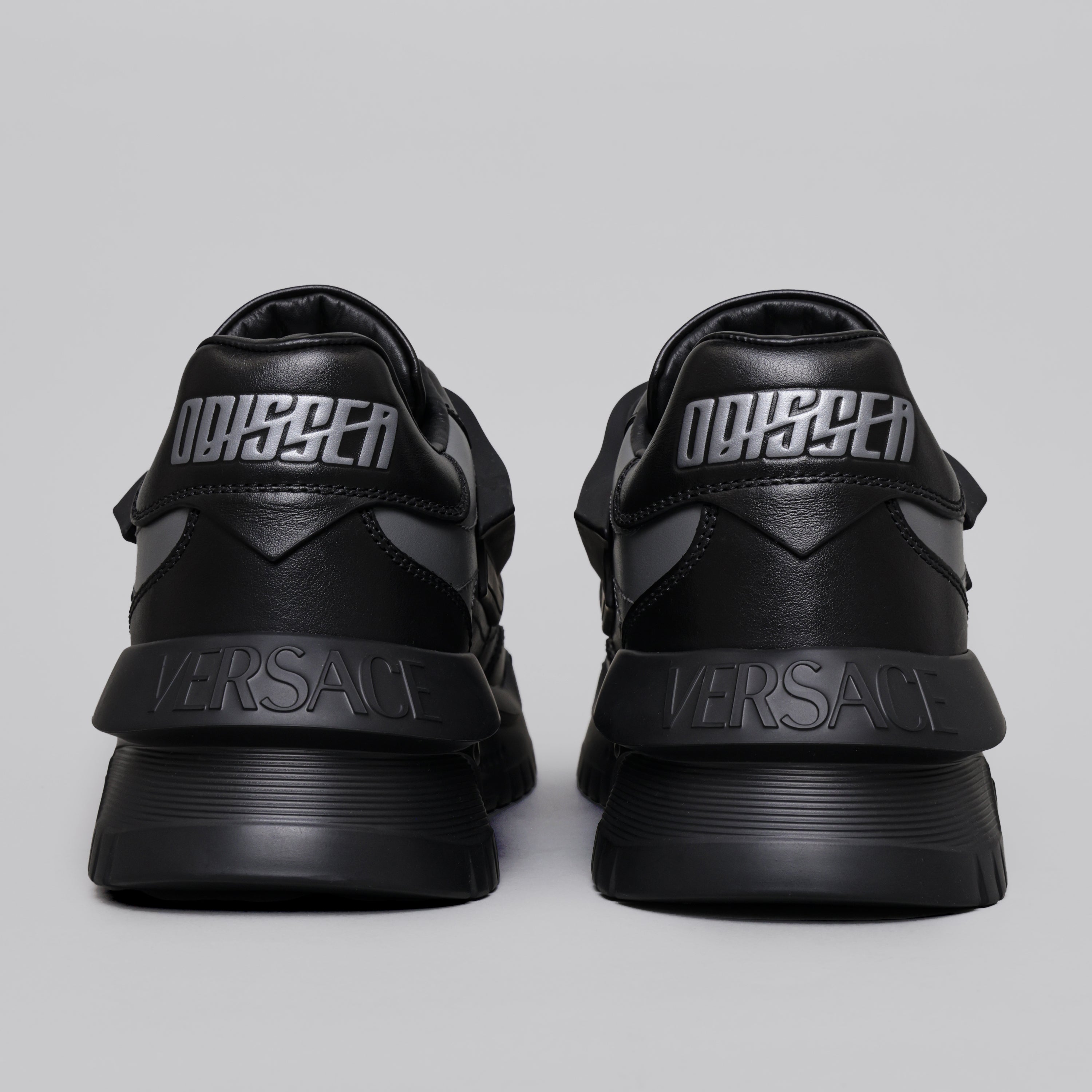 Sneakers Negros Versace Odissea