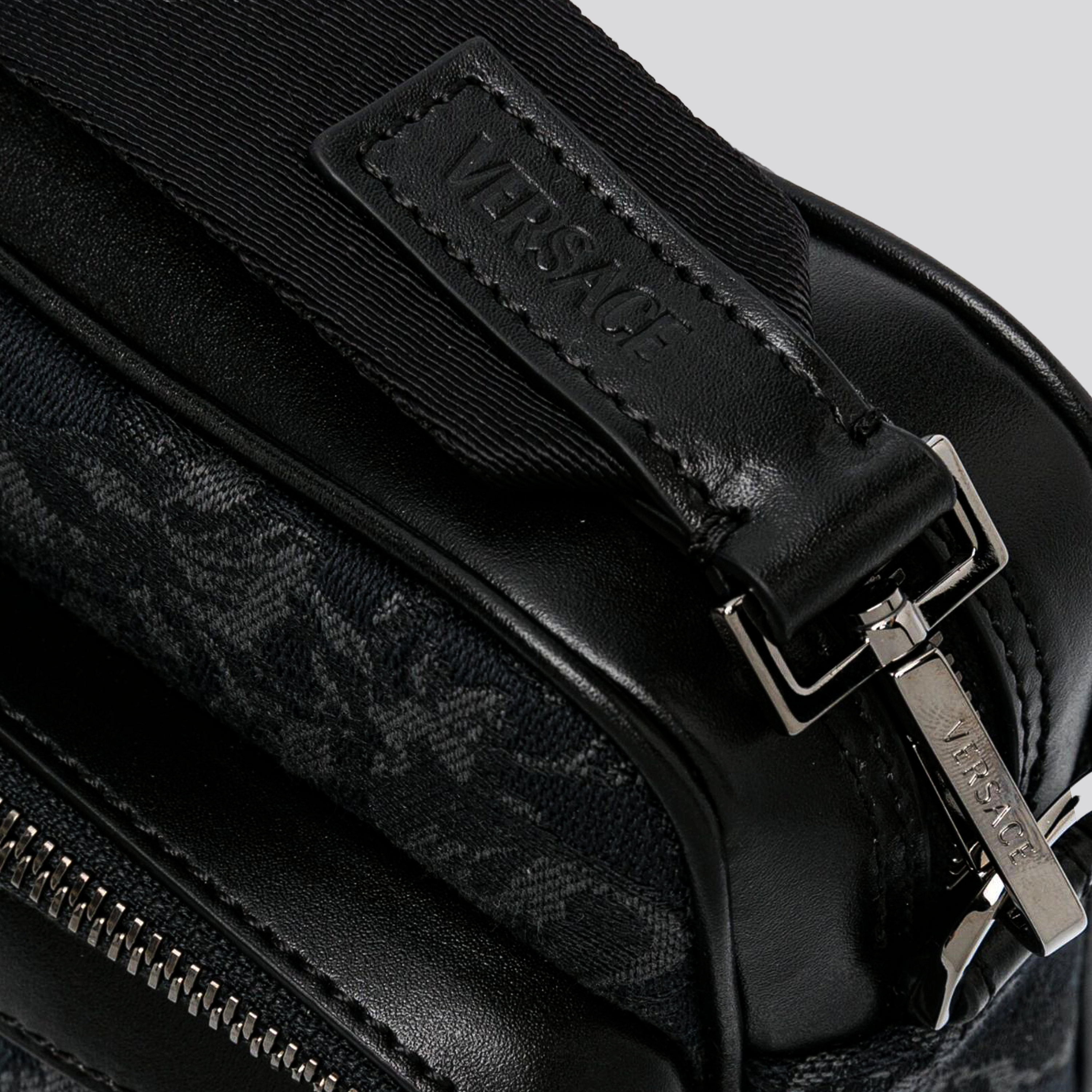 Bolso Negro Versace Athena Barocco