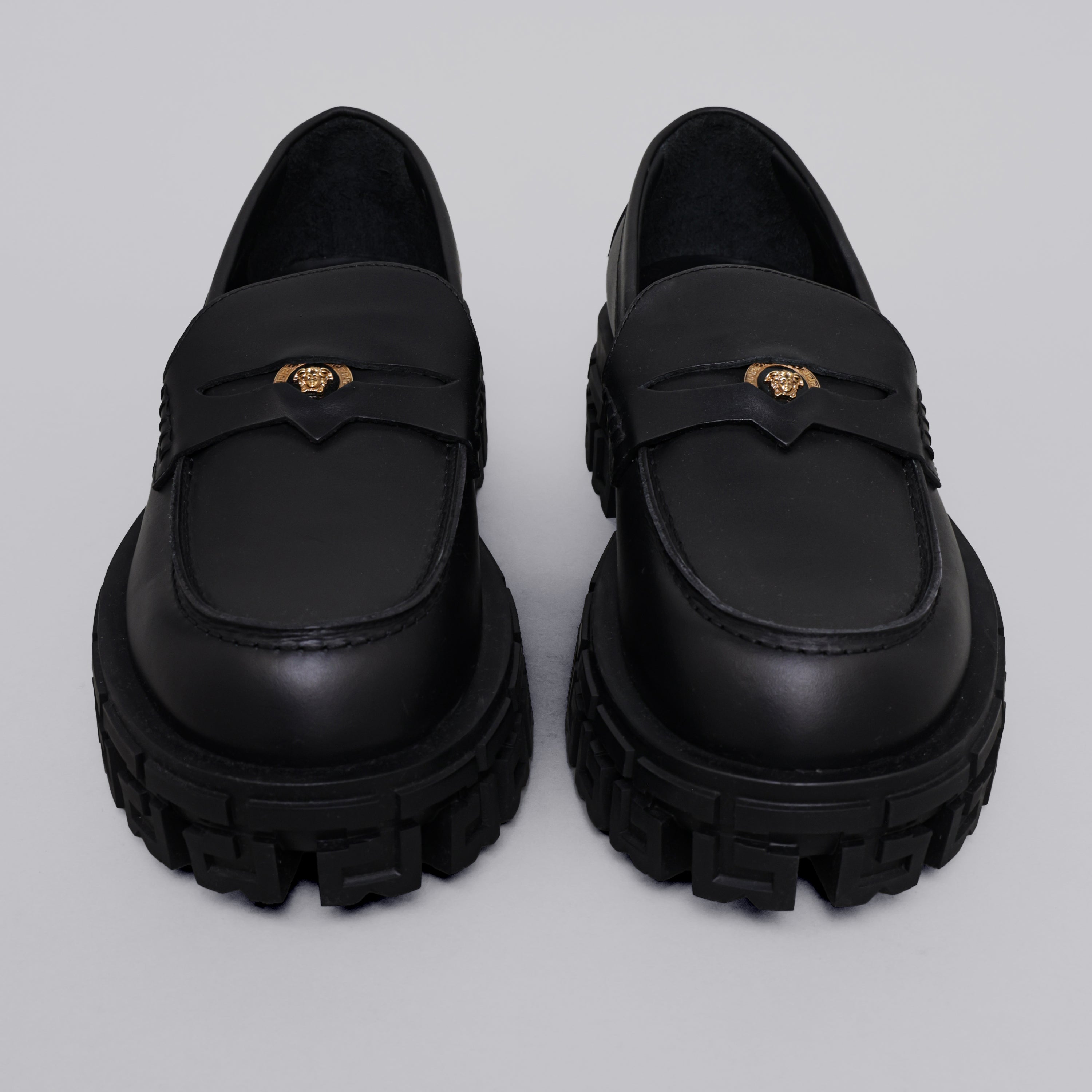 Zapatos Negro Versace Greca