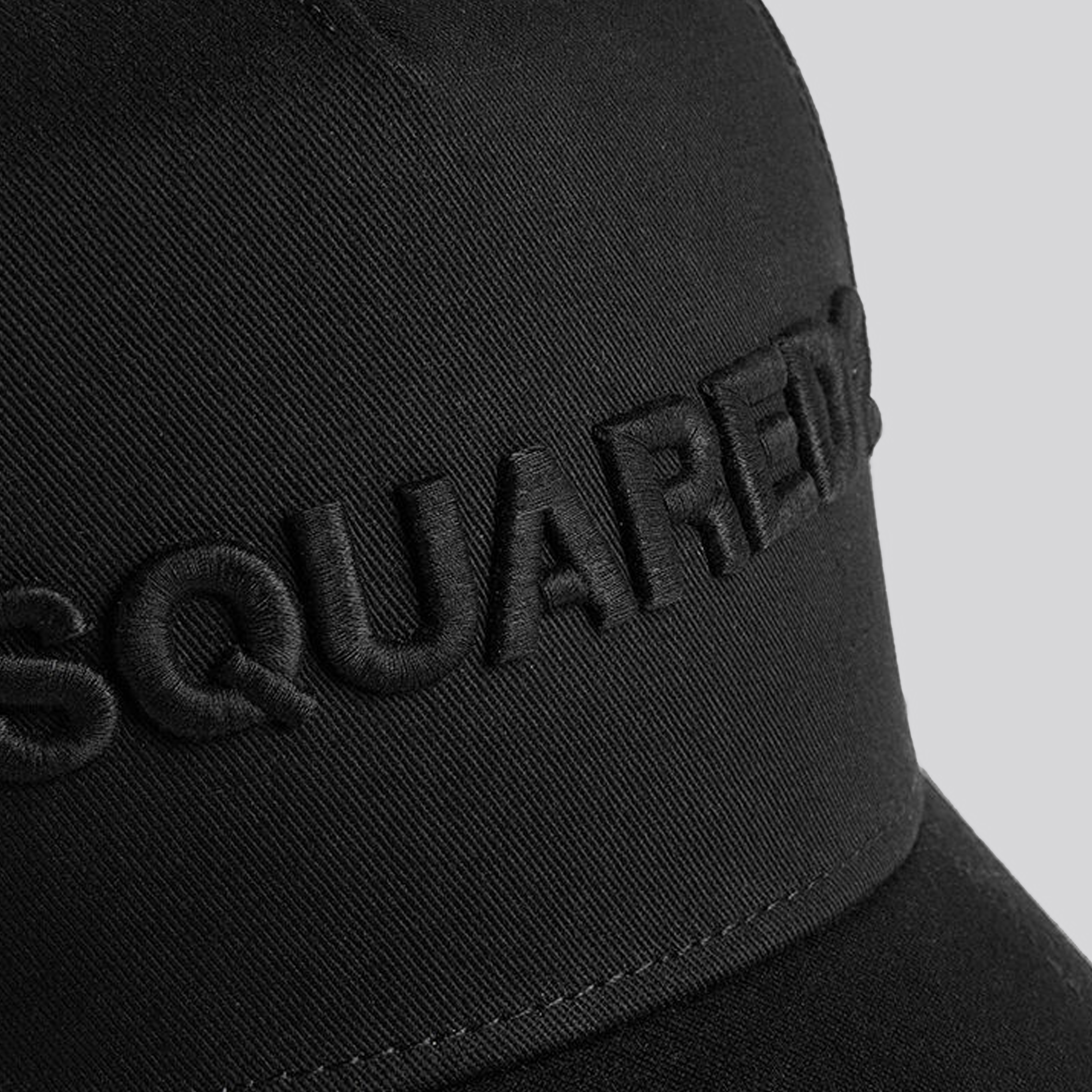 Gorra D2 Negro Logotipo Dsquared2 Negro