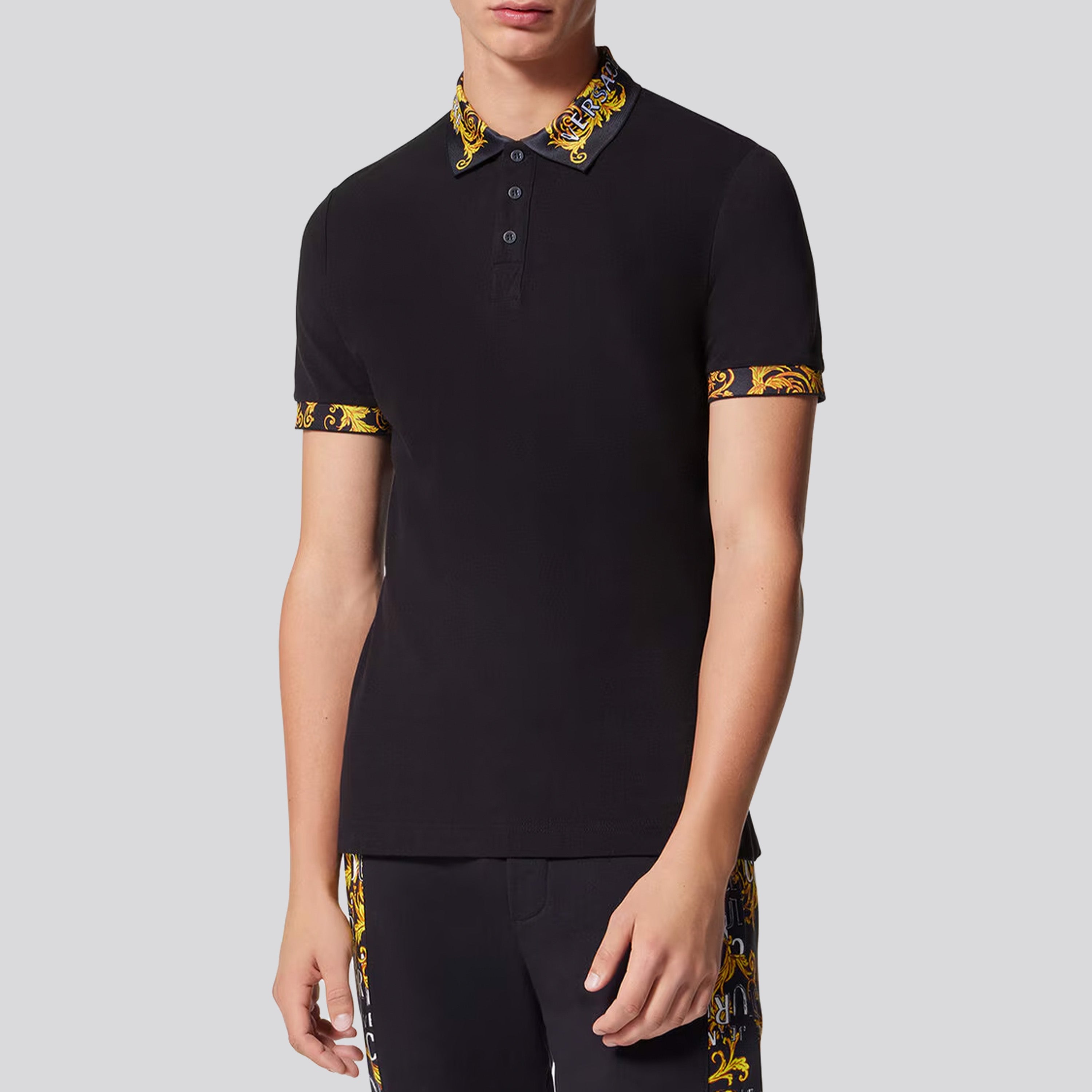 Camiseta Negra Versace Jeans Couture Baroque Neck