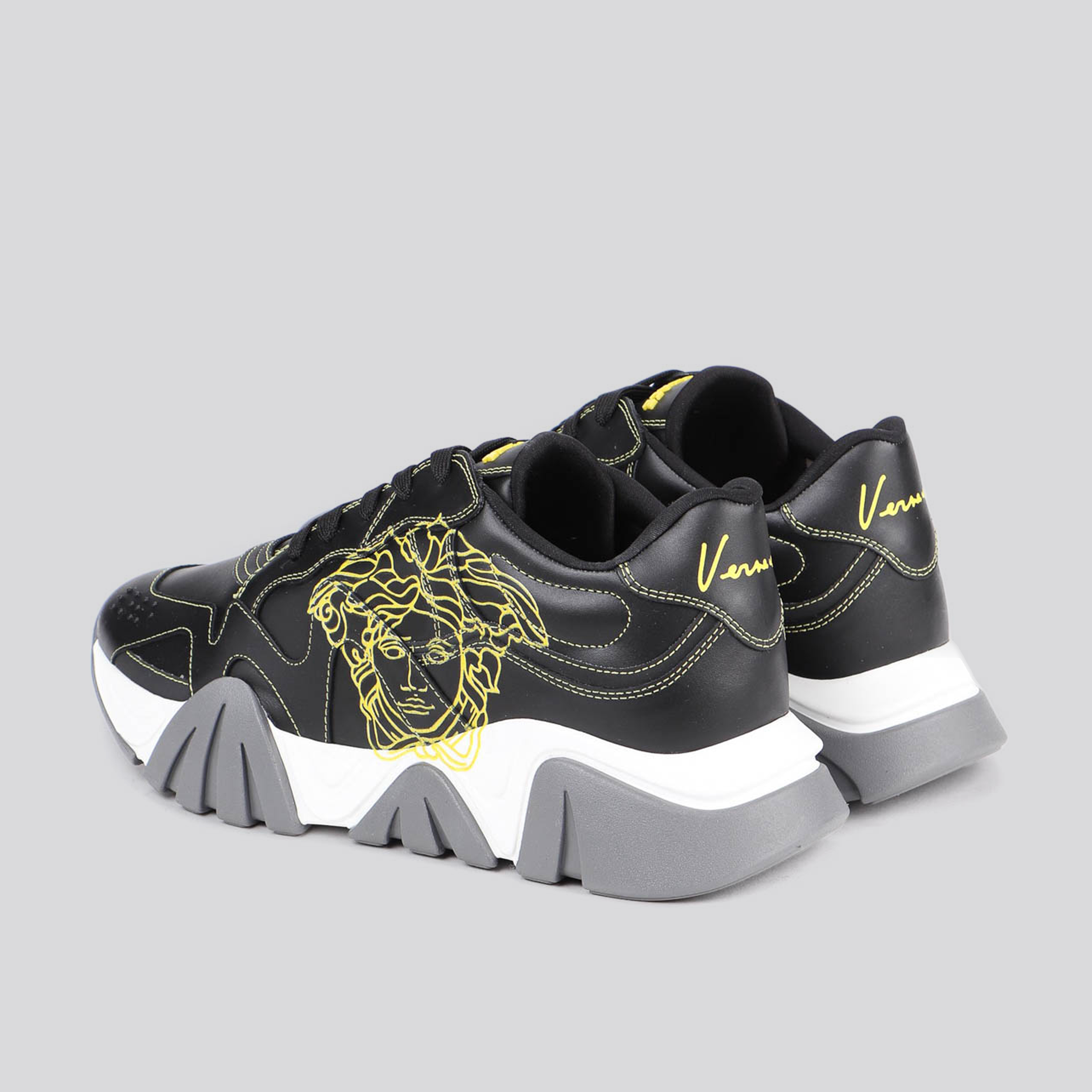 Sneakers Negros Gianni Versace Medusa
