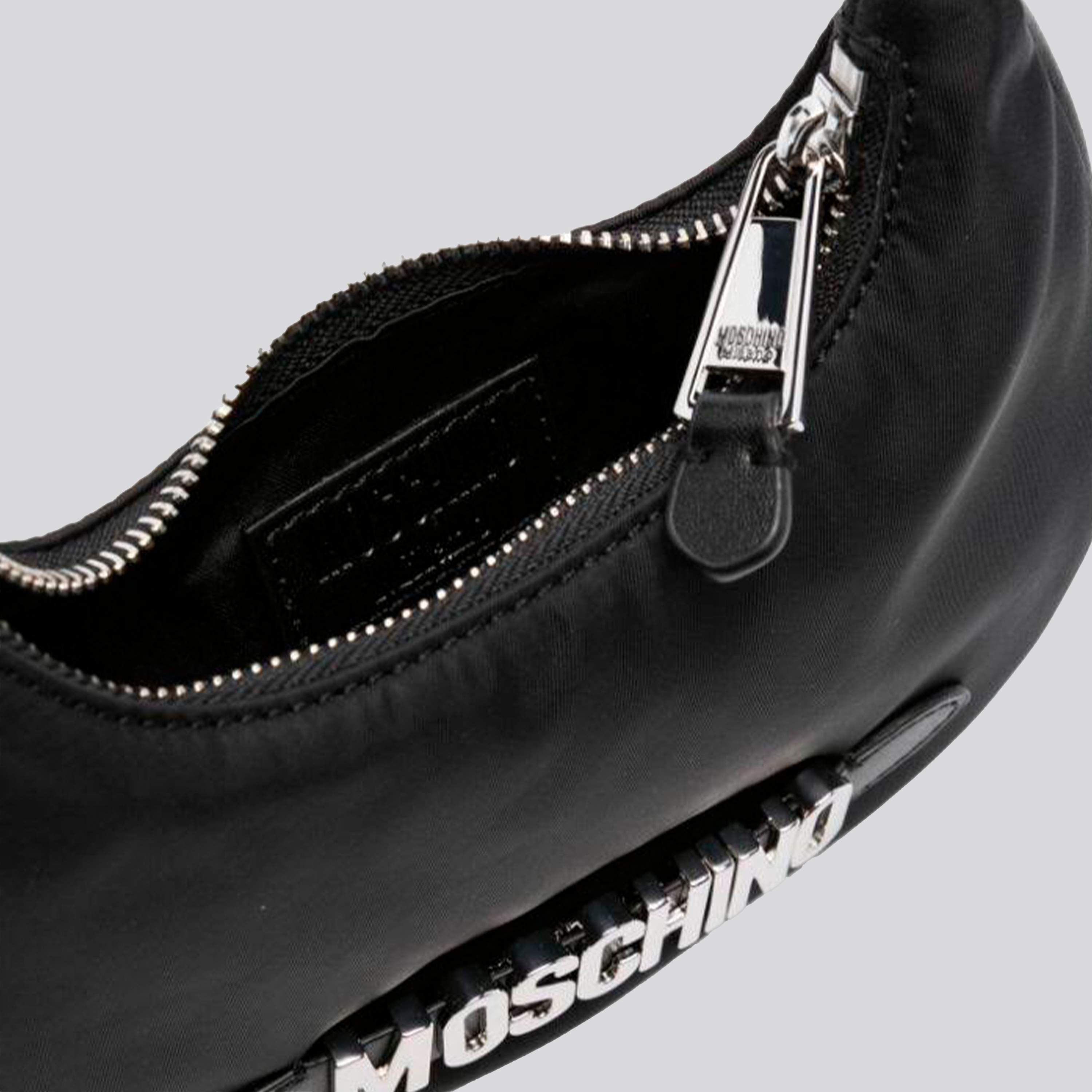 Cartera Negra Moschino Logo