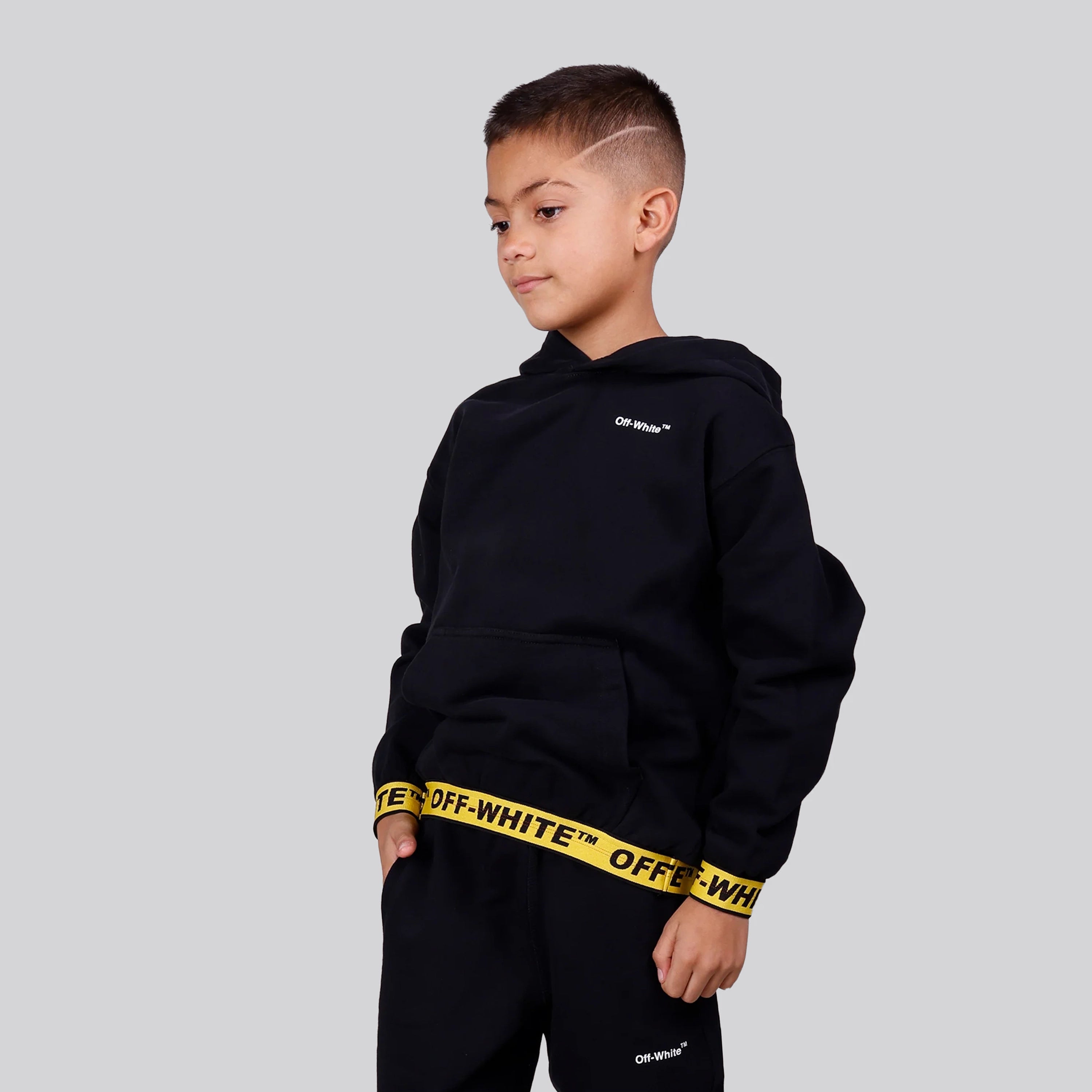 Buzo Tipo Hoodie Off-White Kids Negro Yellow Logo Industrial