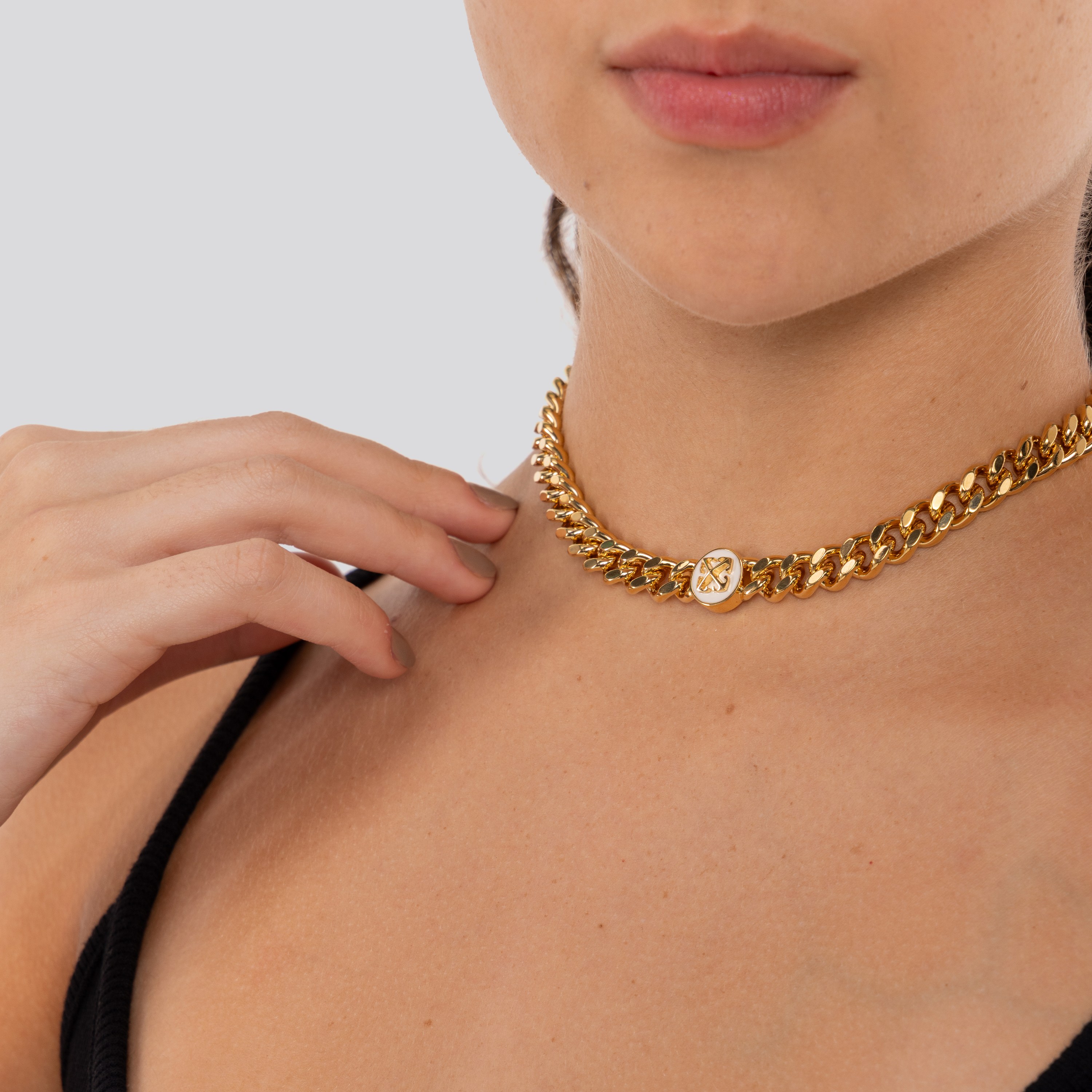 Collar Dorado Off-White Round Arrow