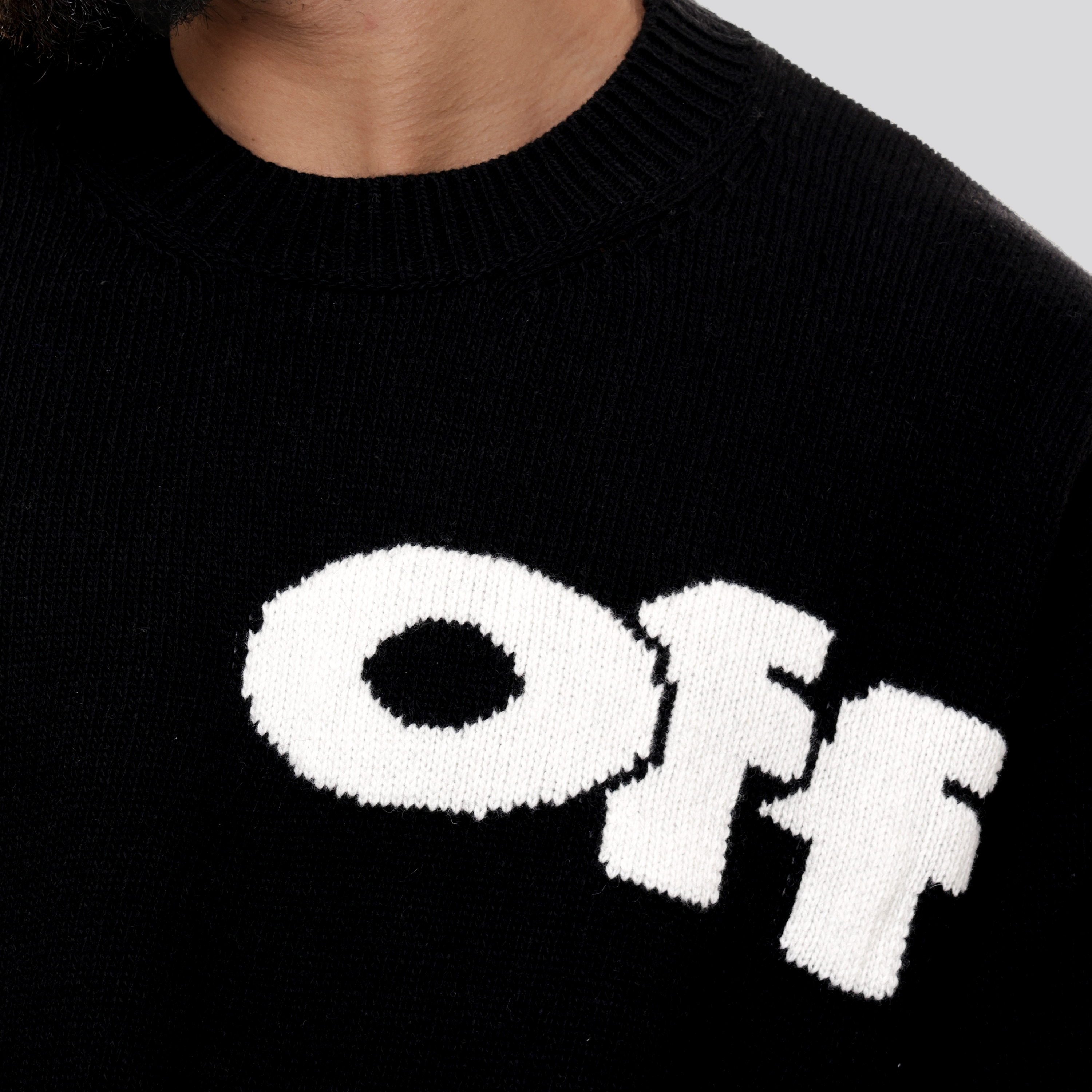 Buzo Negro Off-White Shared Logo