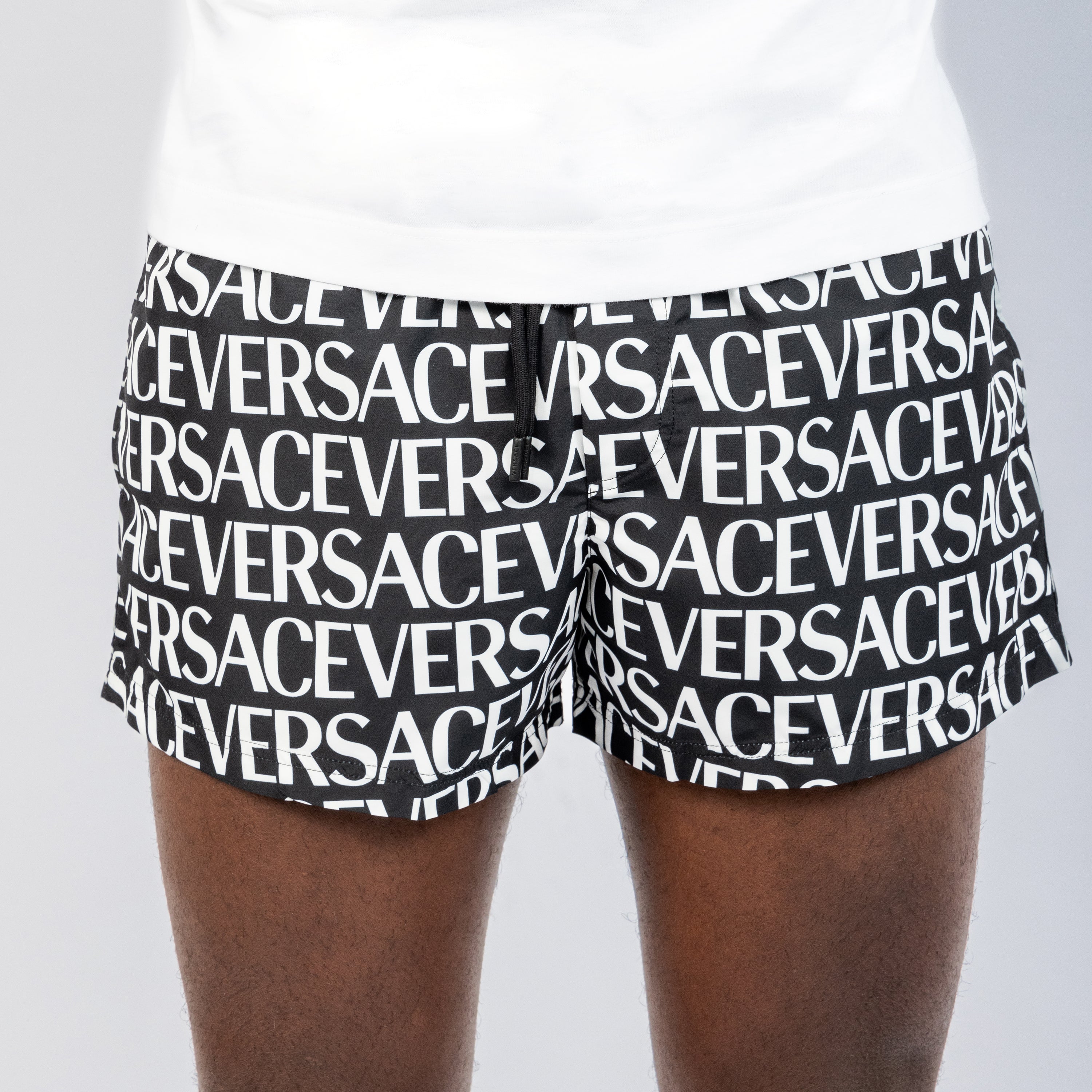 Pantaloneta Negra Versace Signature