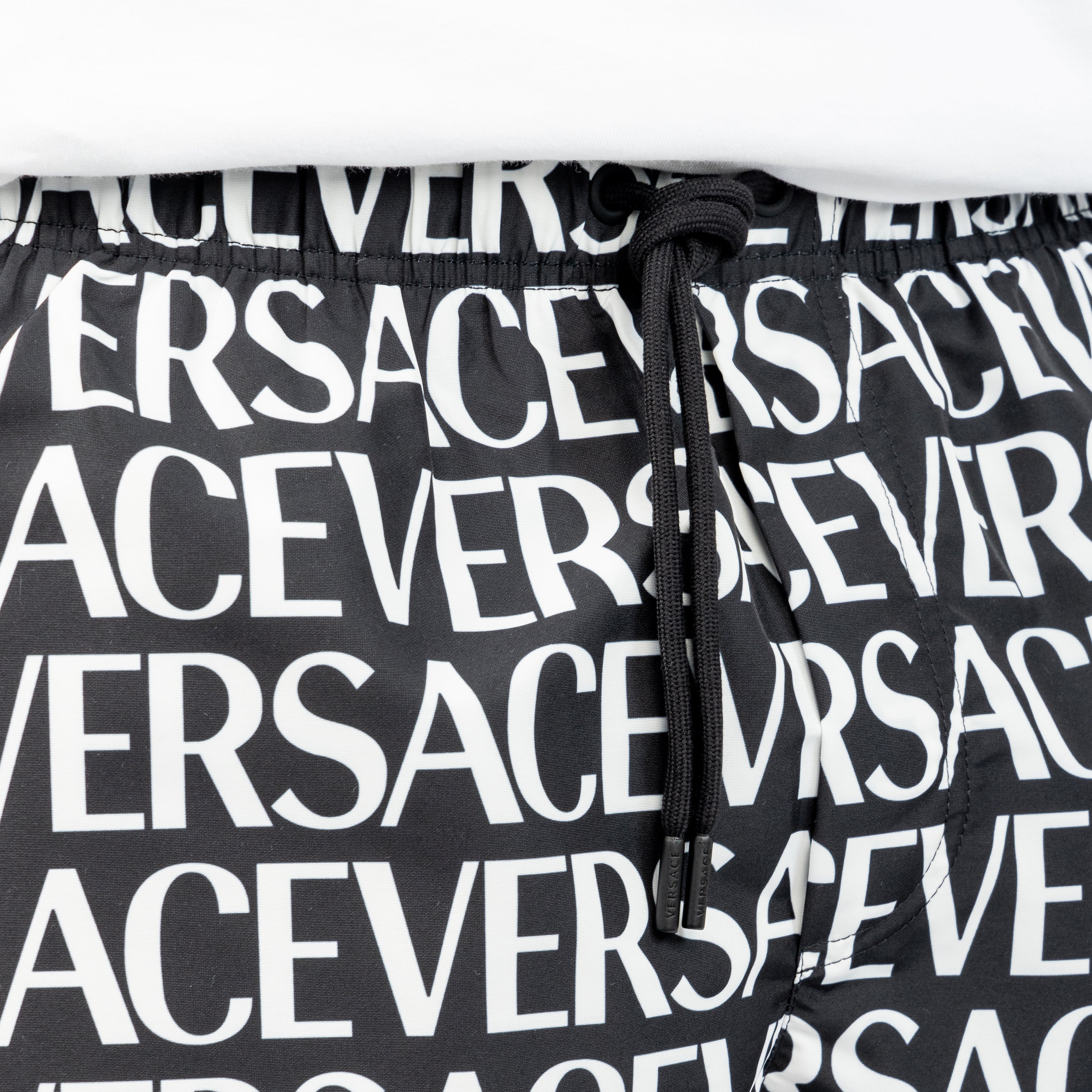 Pantaloneta Negra Versace Signature