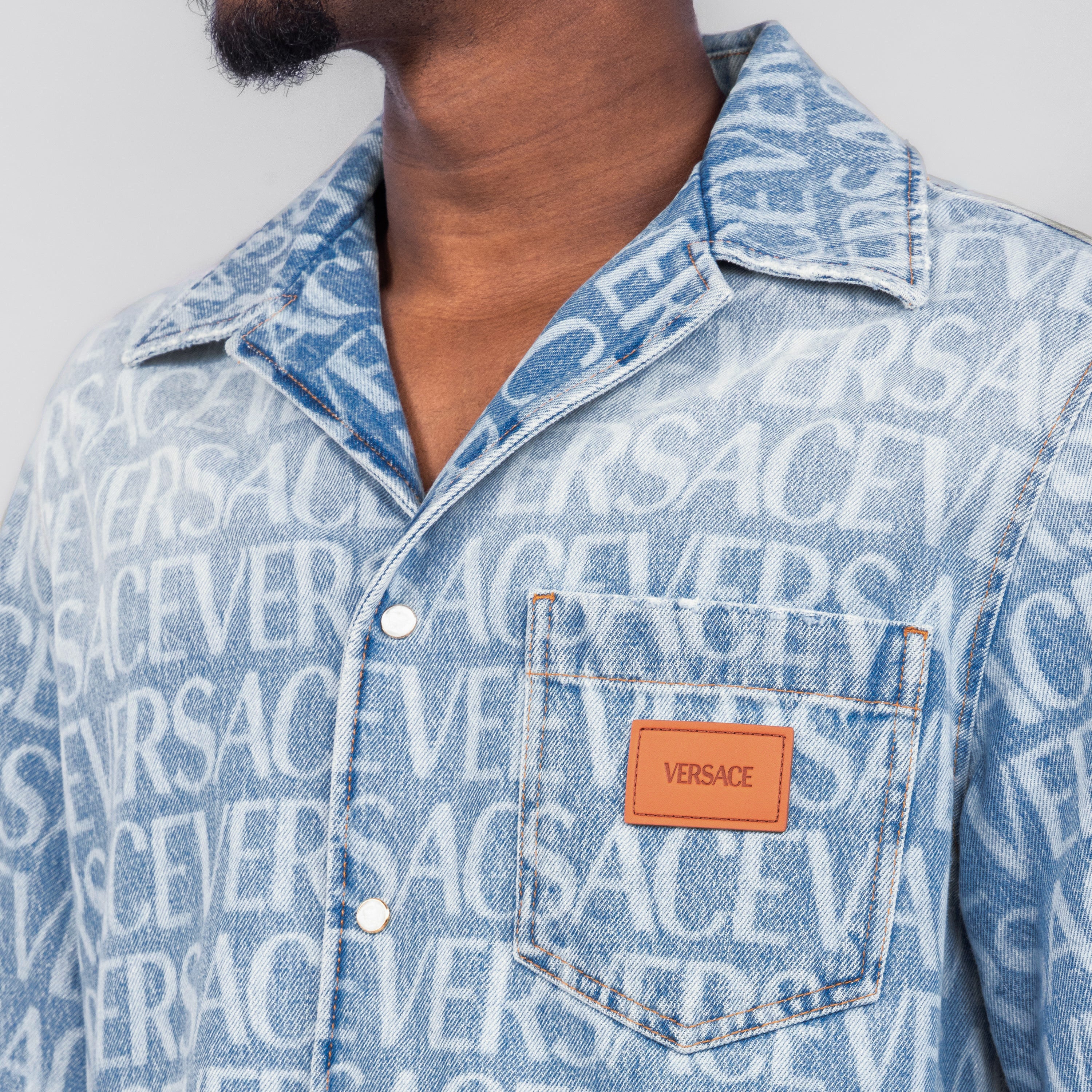 Camisa Celeste Versace Monogram