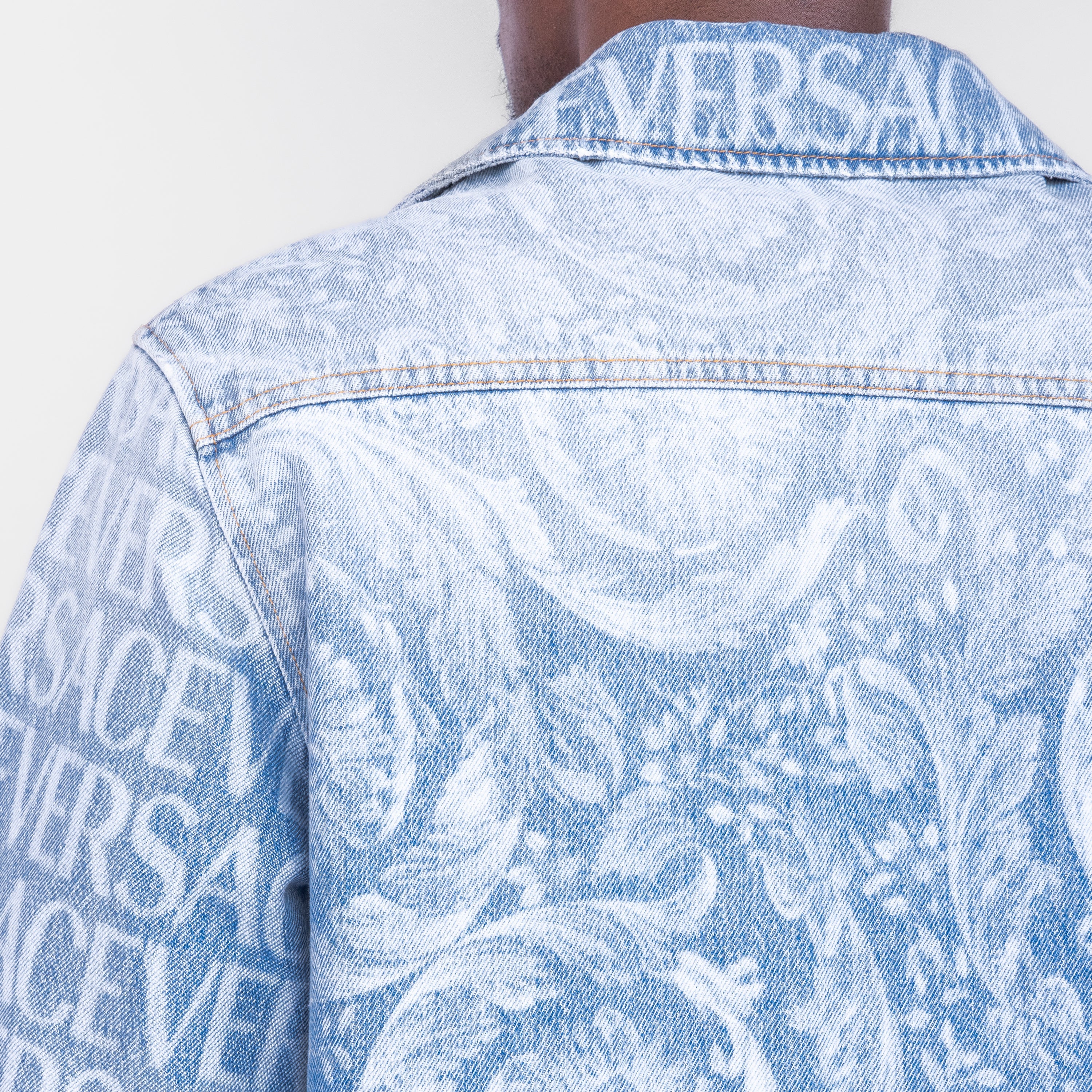 Camisa Celeste Versace Monogram