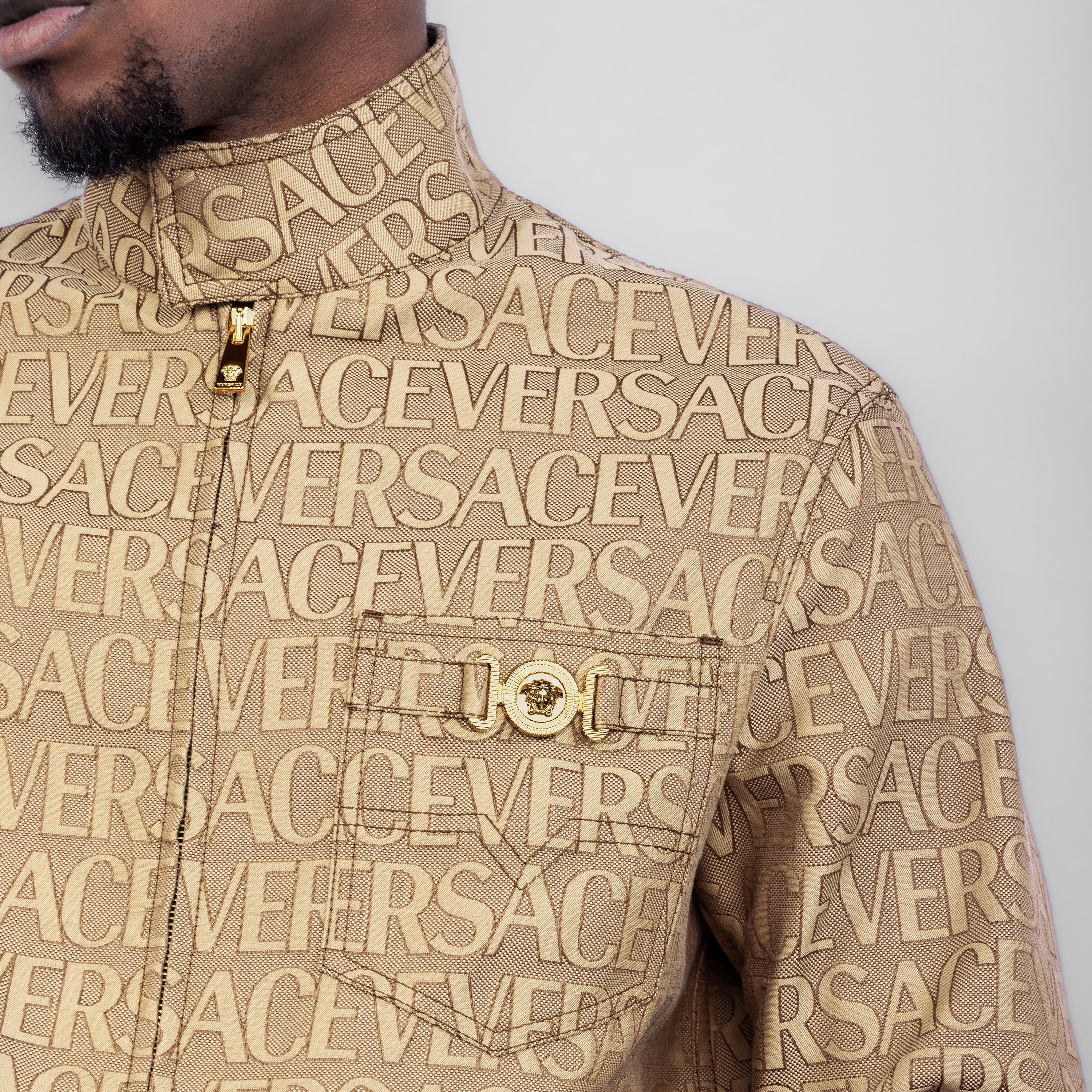 Chaqueta Beige Versace Plaque Allover Monogram