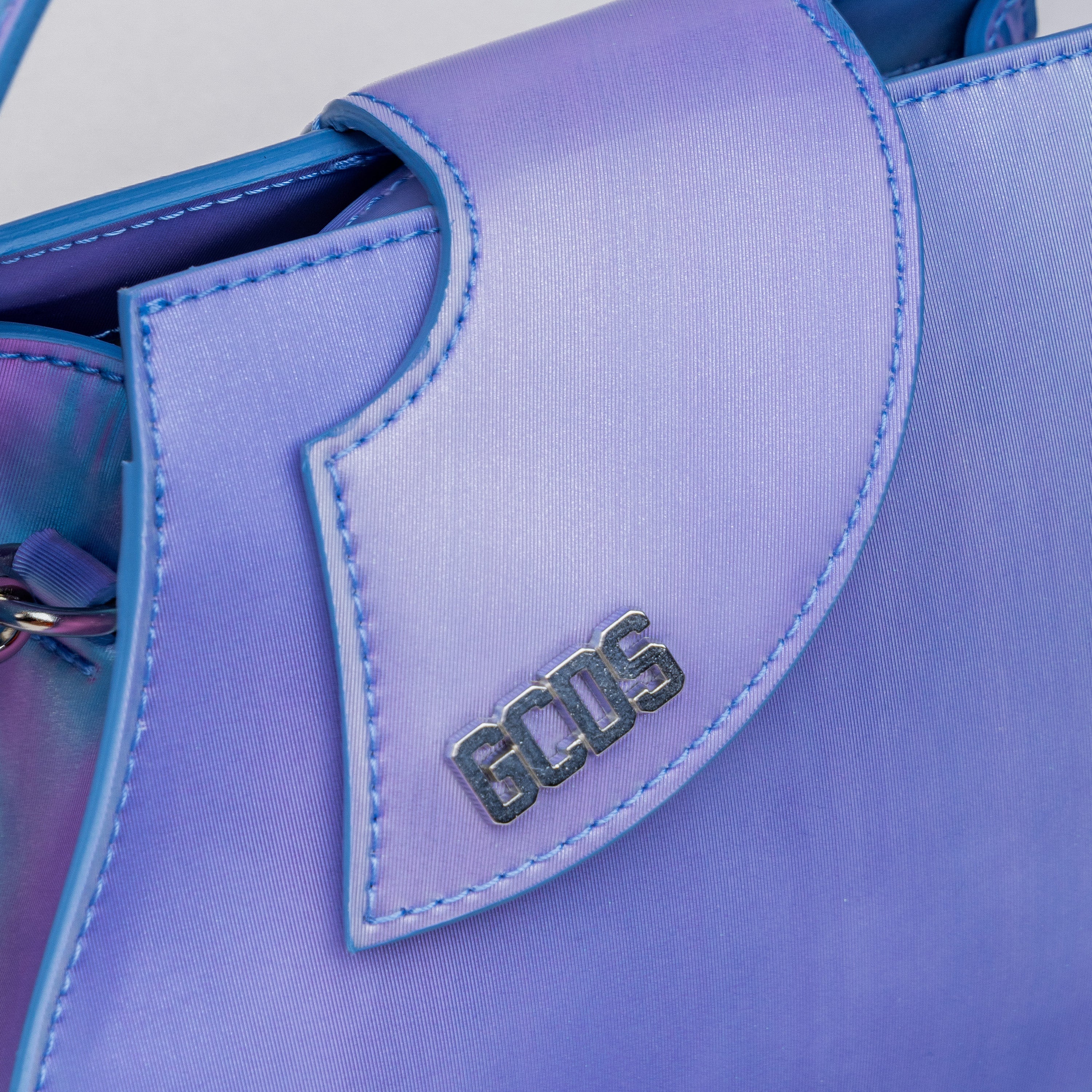 Cartera Morada GCDS Comma Holographic