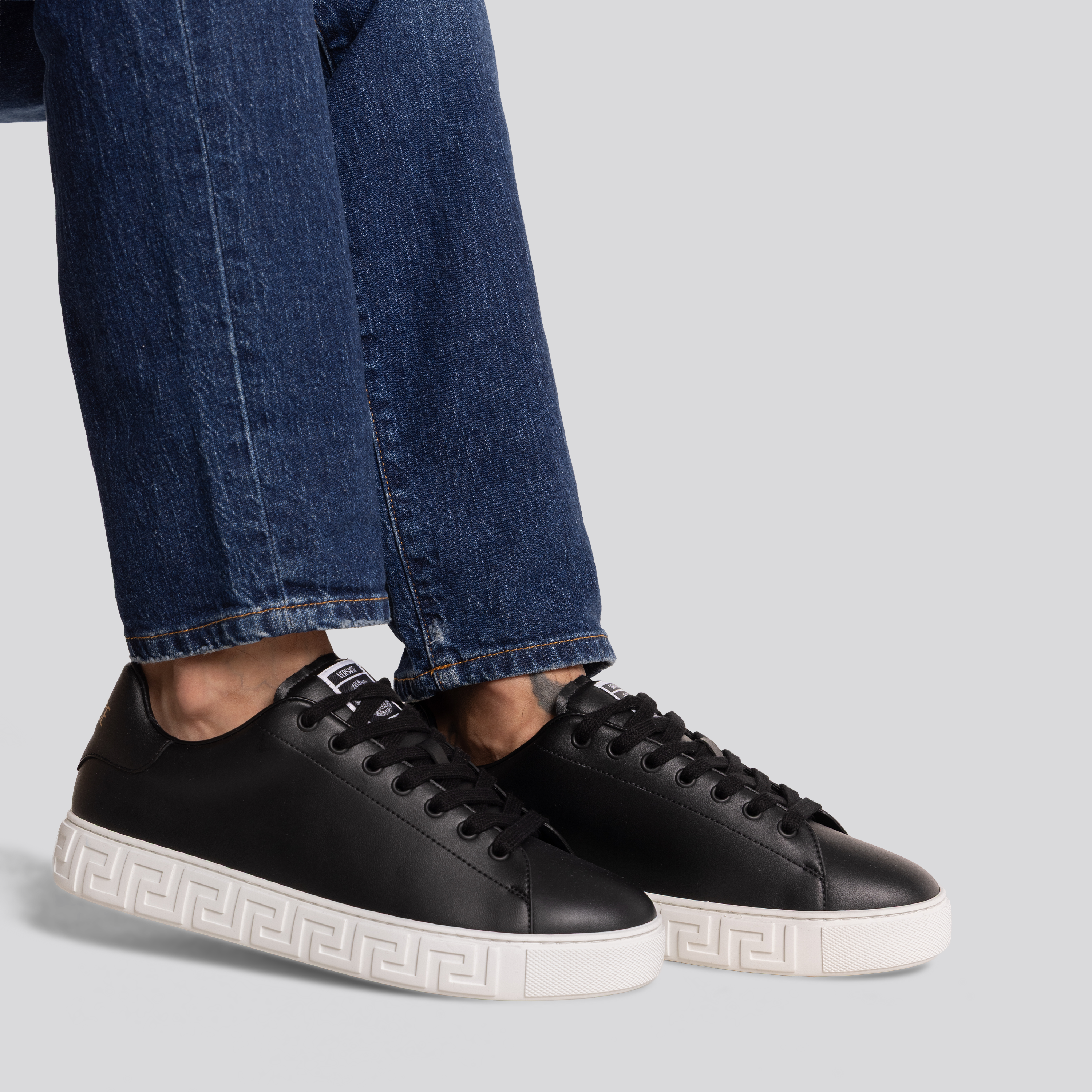 Sneakers Negros Versace Low Top