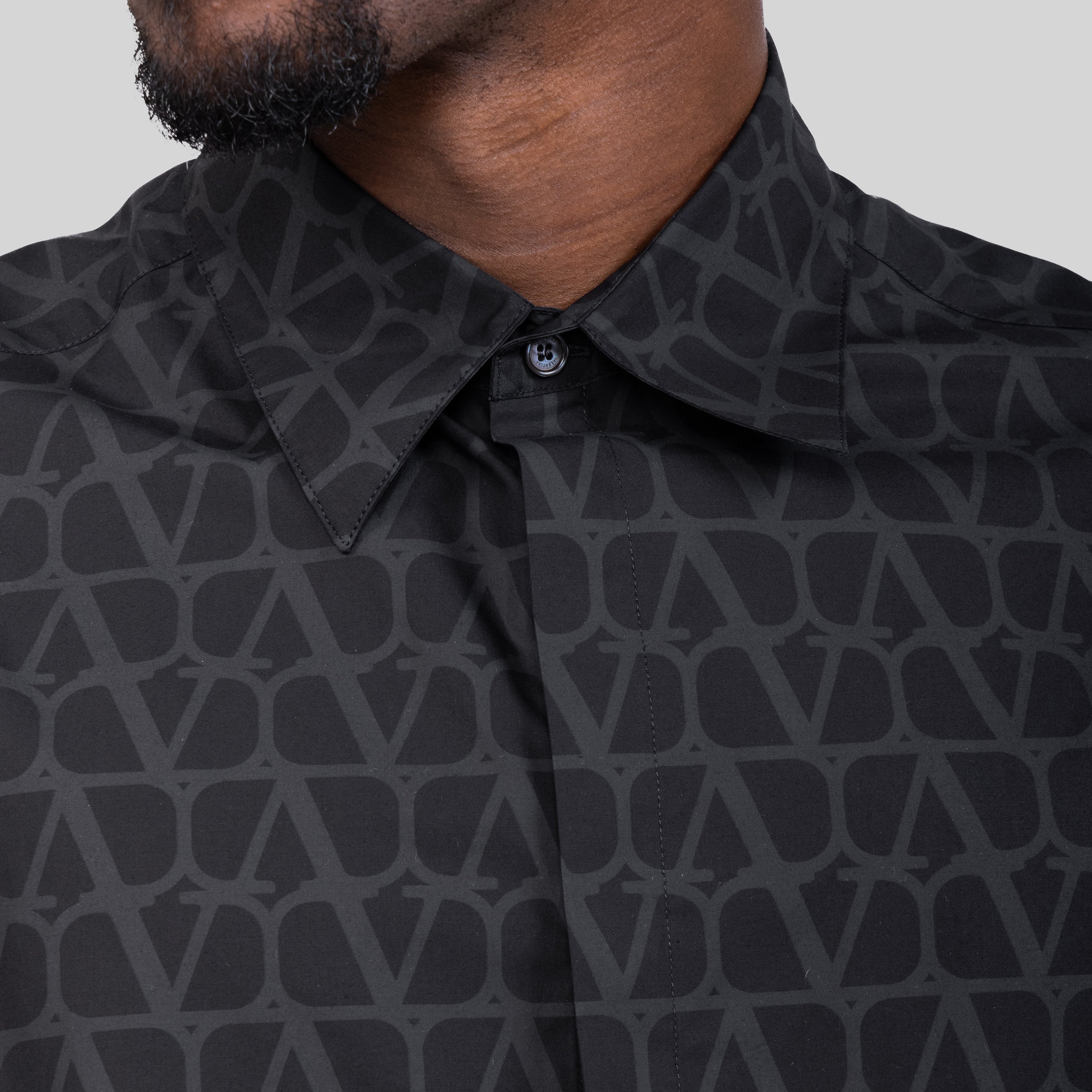 Camisa Negra Gris Valentino Vlogo Monogram